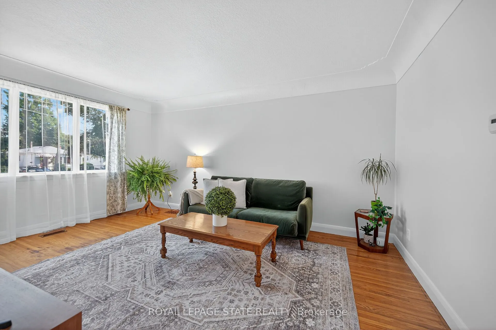 238 East 43rd Street