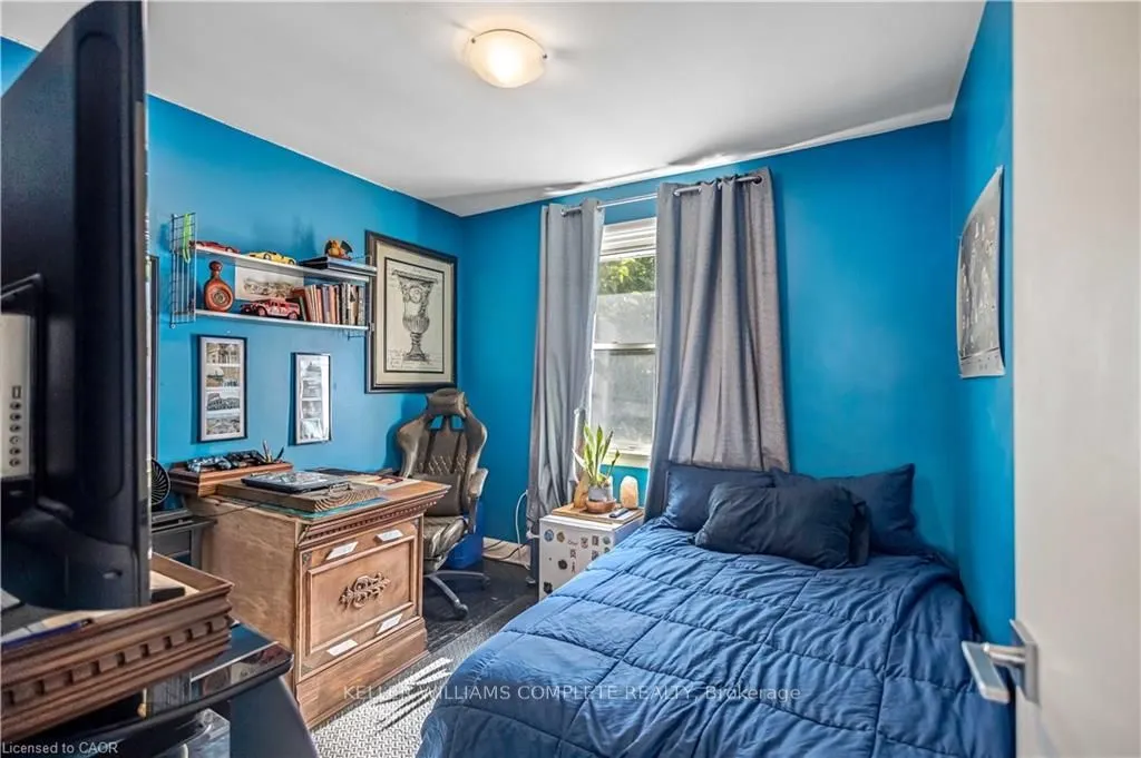 487 EAST 37TH Street