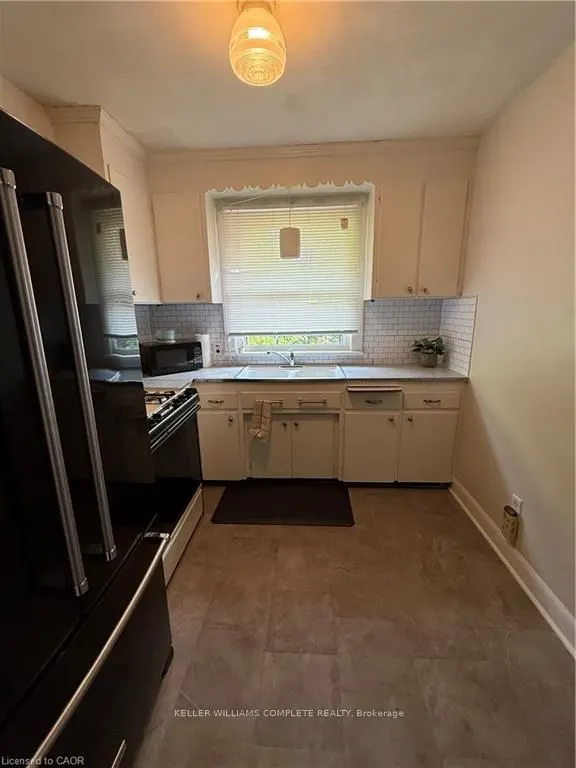 487 EAST 37TH Street