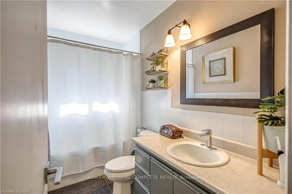 487 EAST 37TH Street