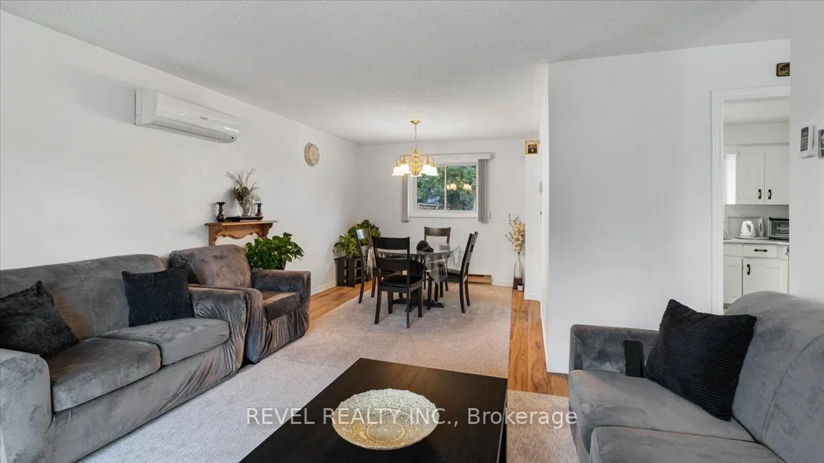 12 Chown Crescent