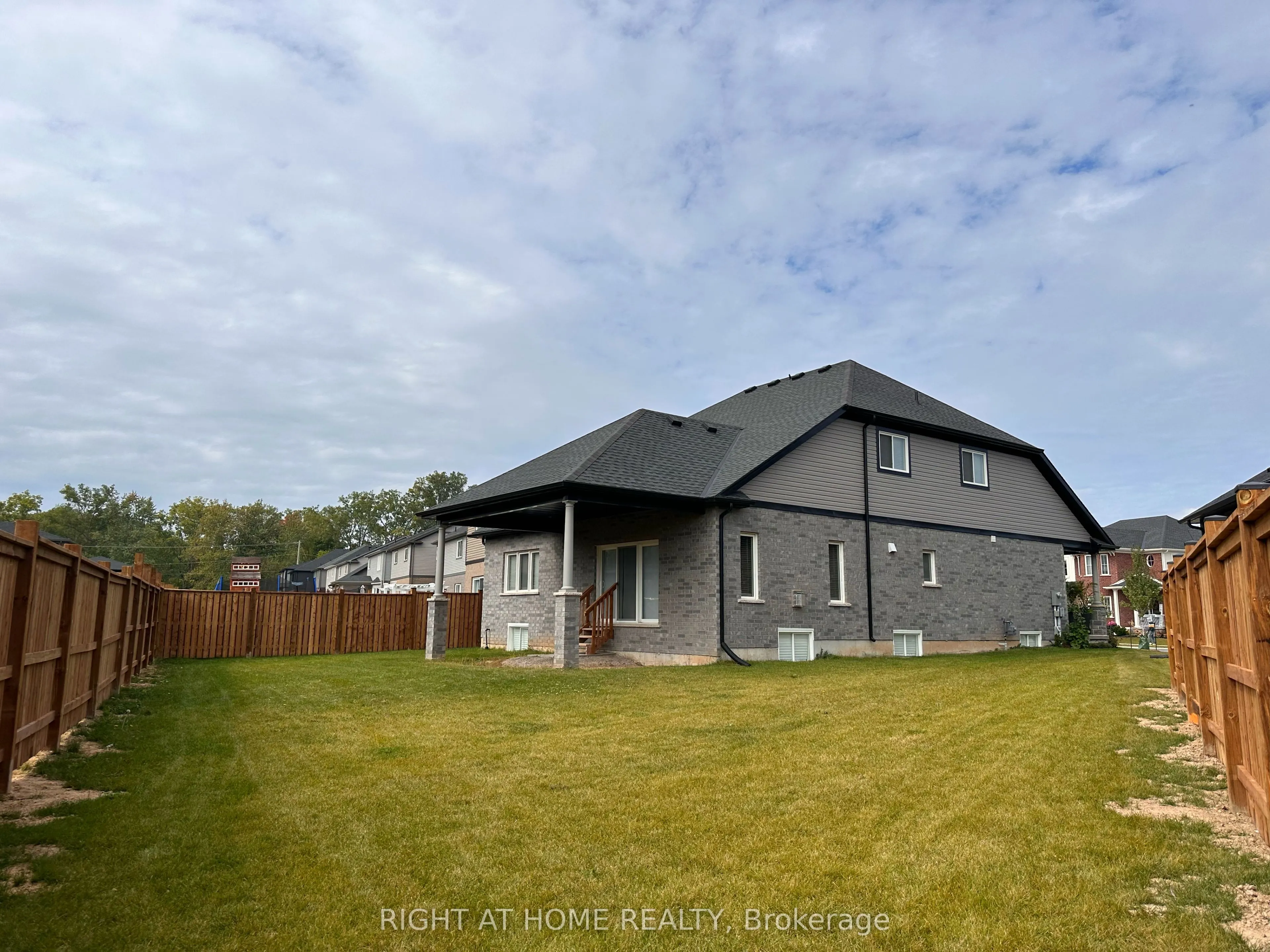 3628 Allen Trail