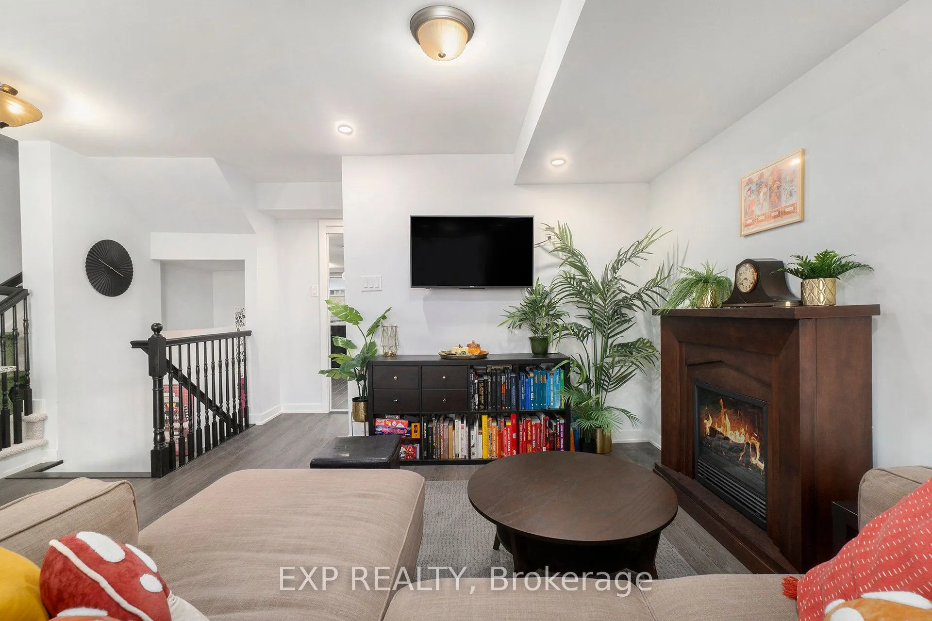 770 Mikinak Road, #64