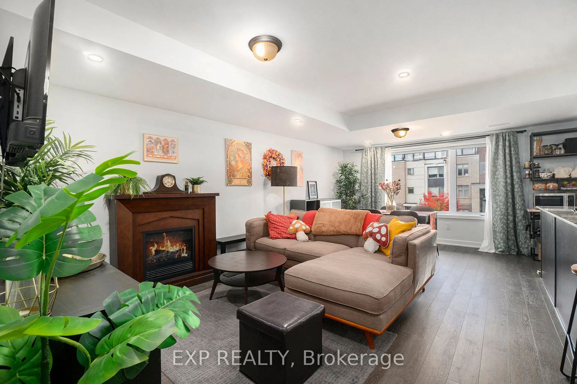 770 Mikinak Road, #64