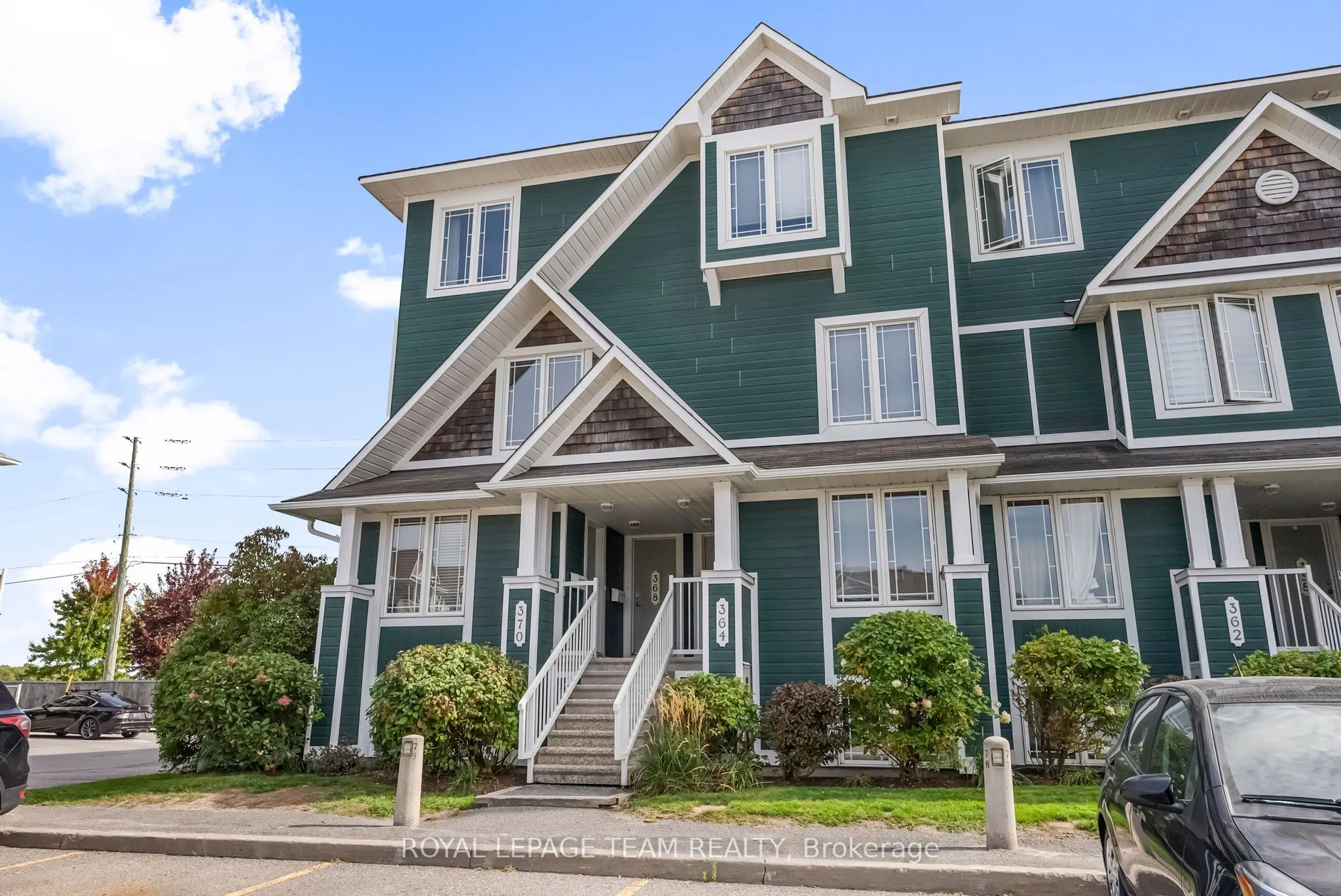368 Crownridge Drive