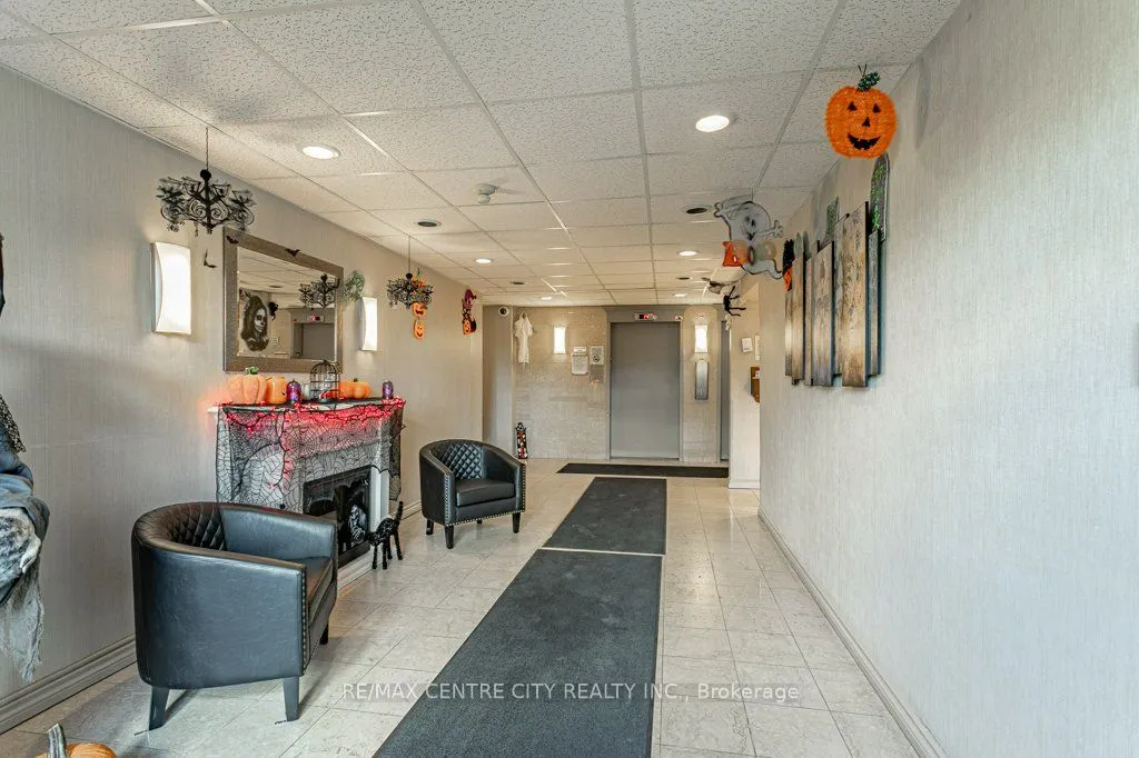 45 Pond Mills Road, #915