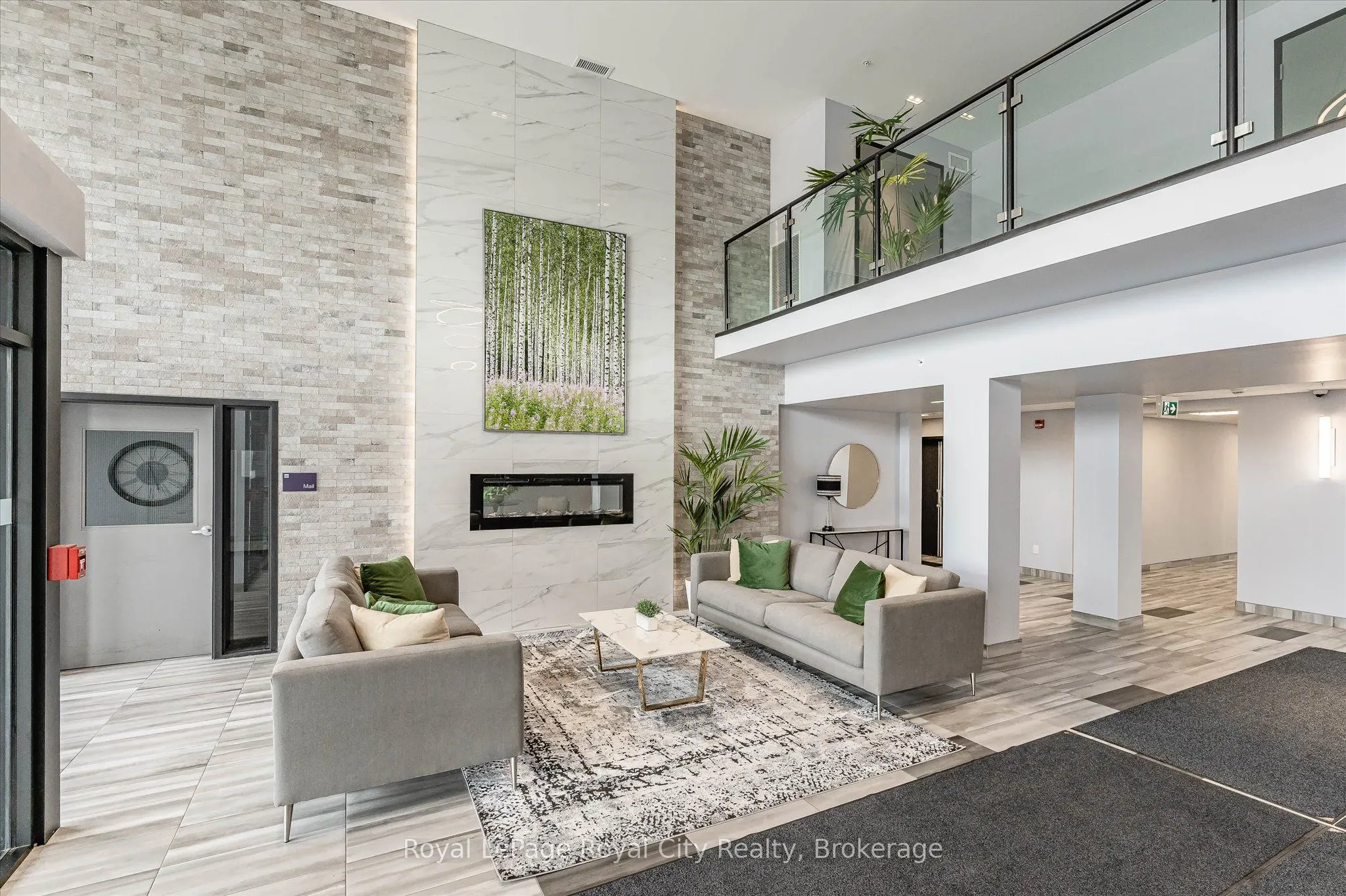 35 Kingsbury Square, #121