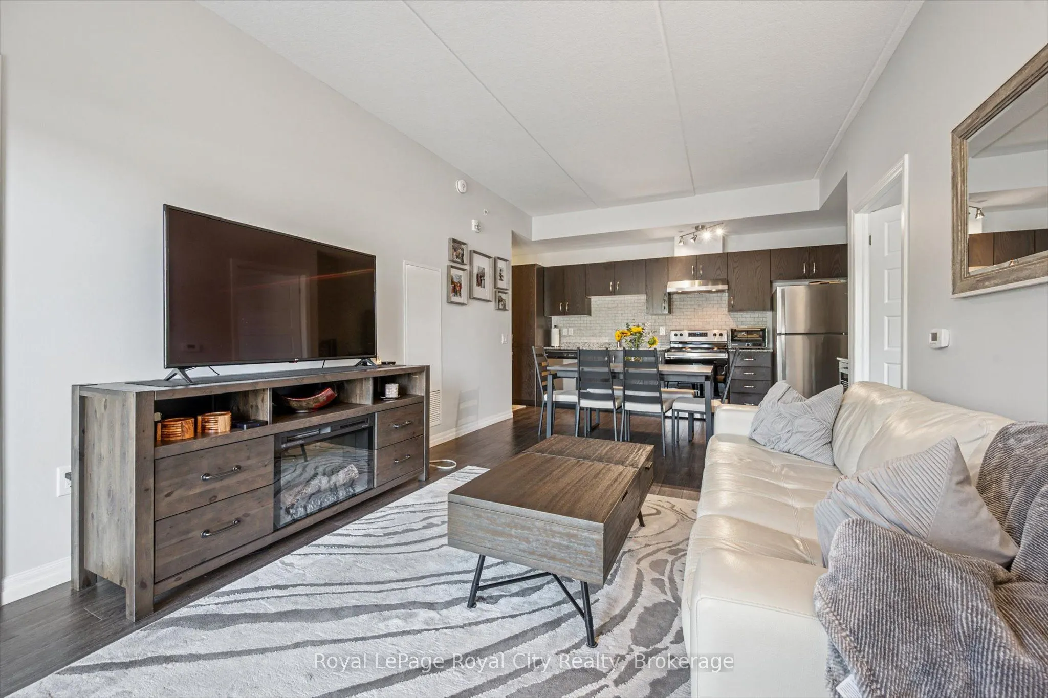 35 Kingsbury Square, #121
