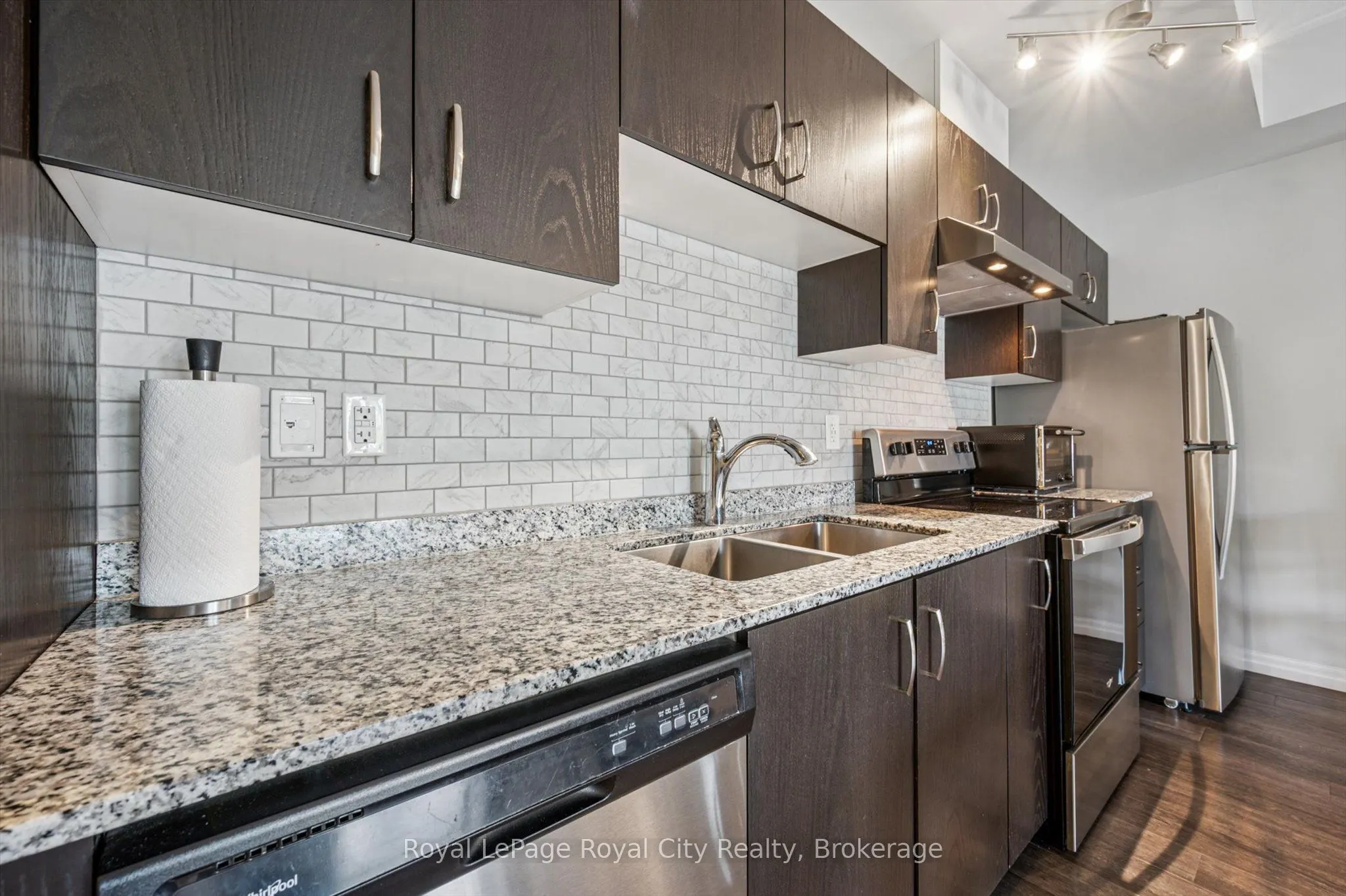 35 Kingsbury Square, #121