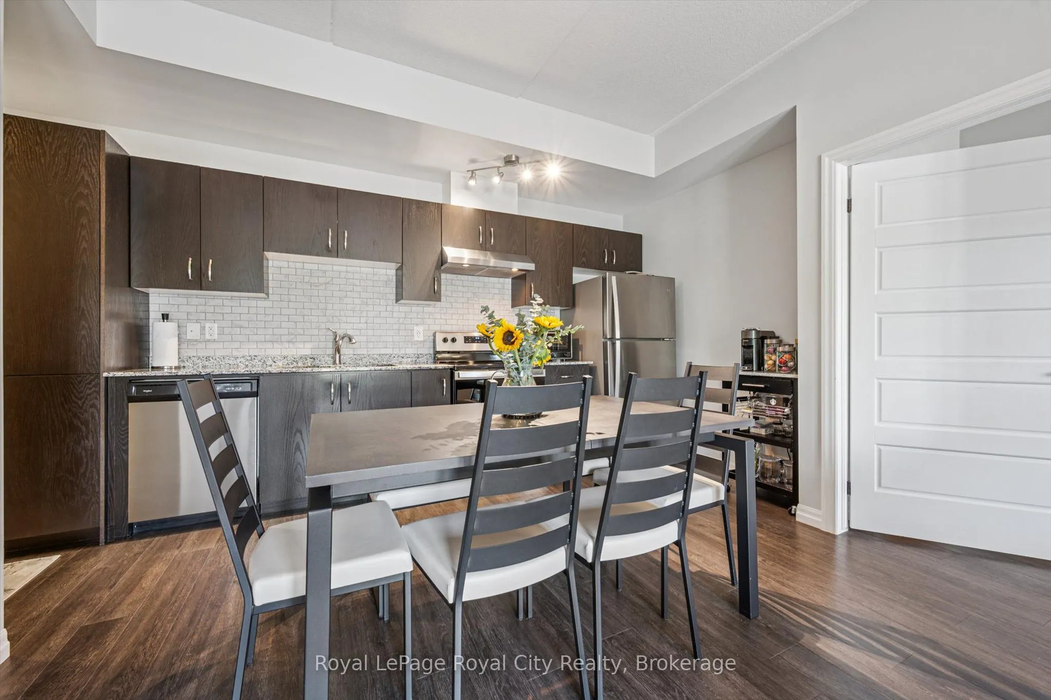 35 Kingsbury Square, #121