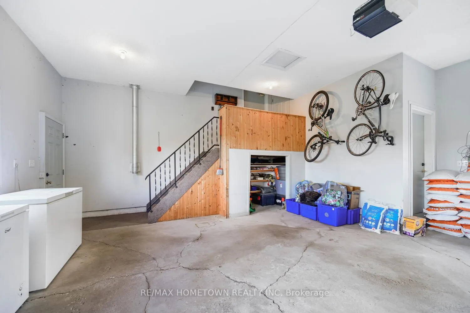 9482 County Rd 7 Road