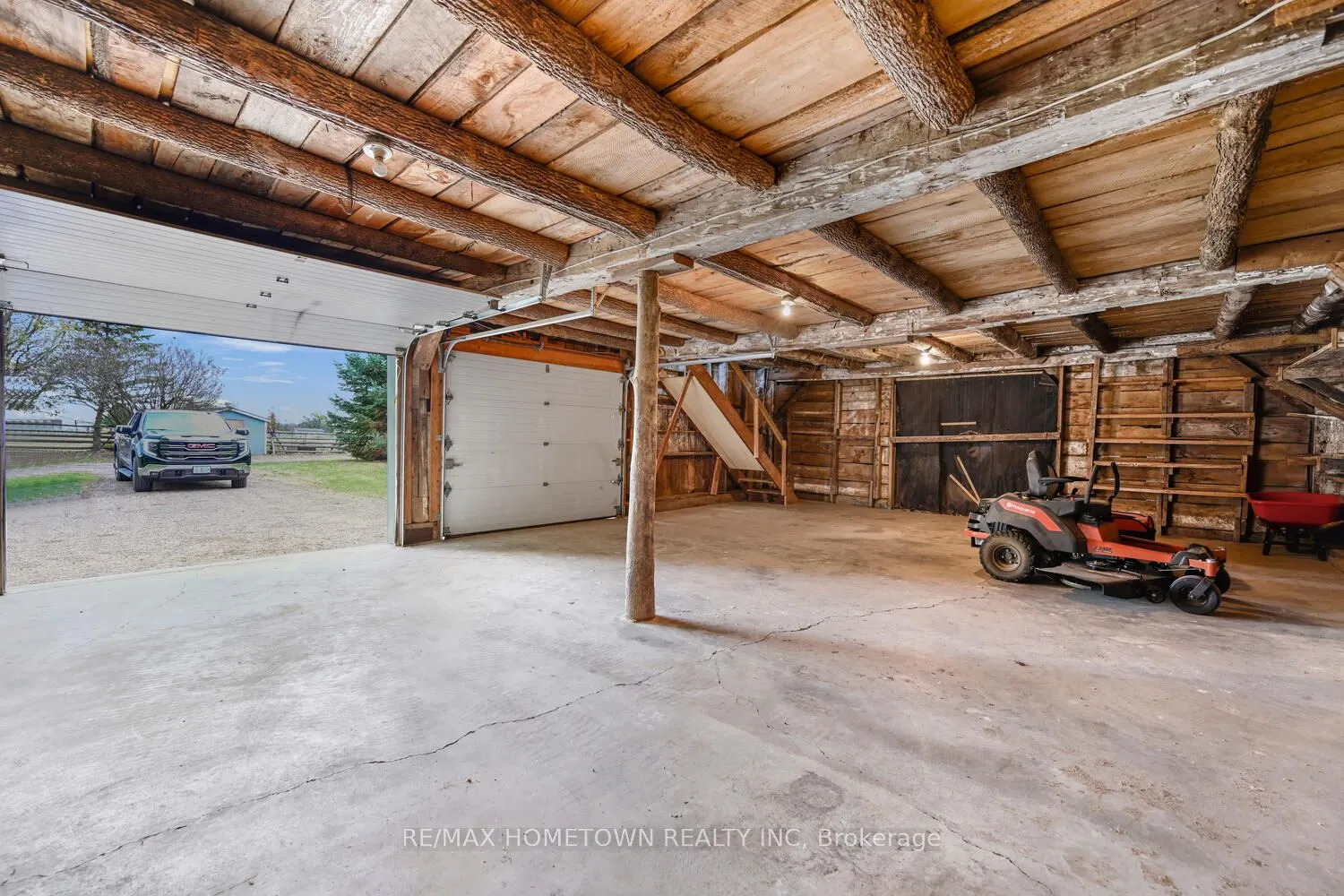 9482 County Rd 7 Road
