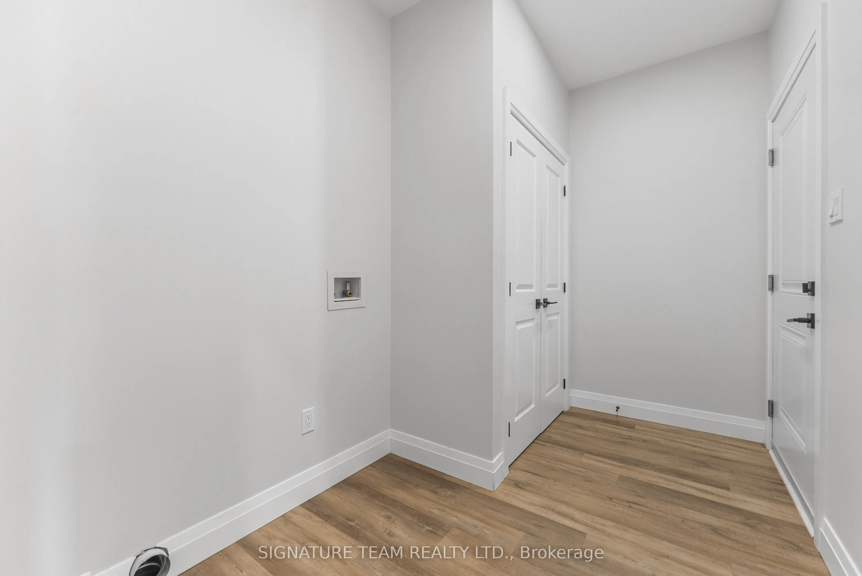 311 Forestview Crescent