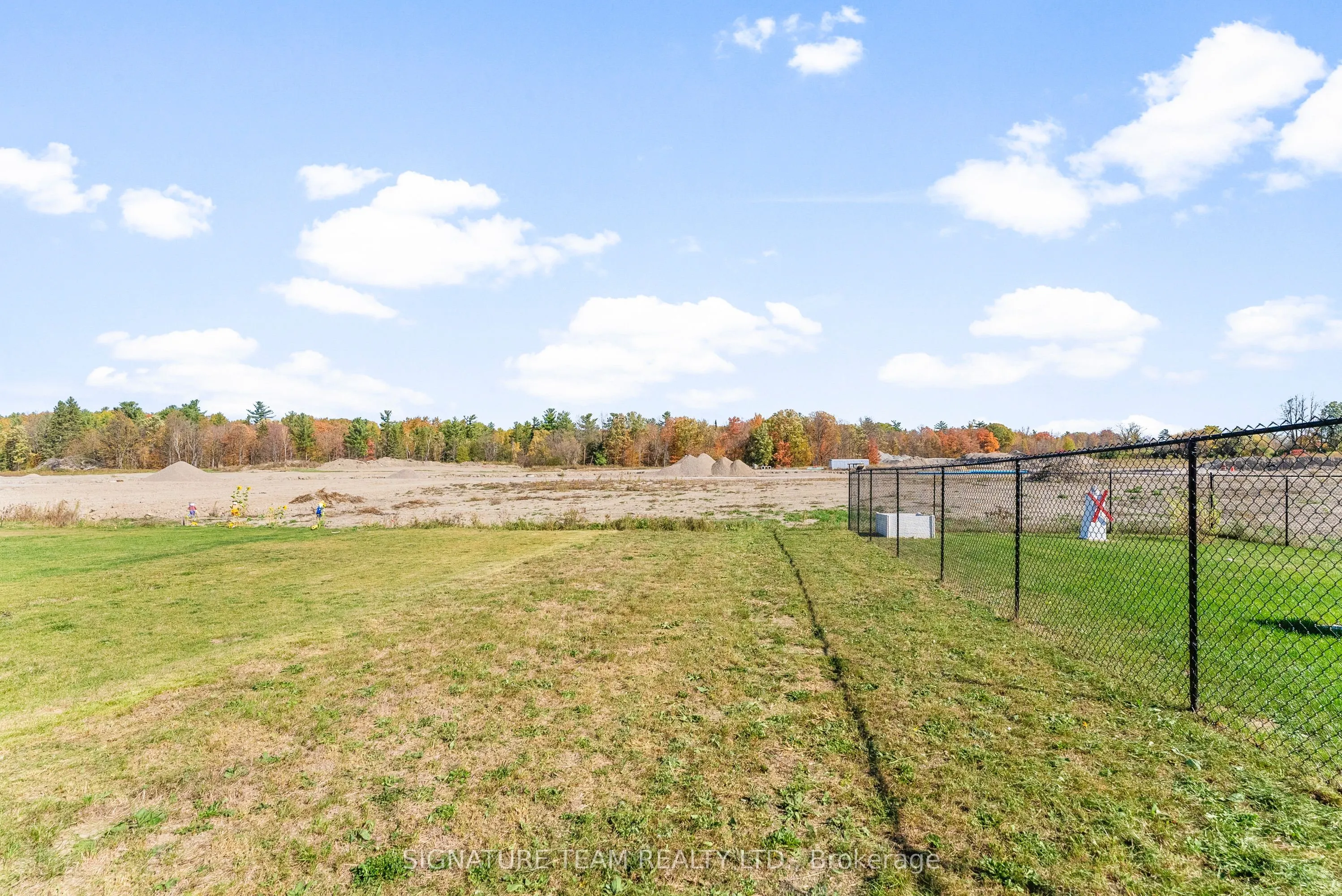 311 Forestview Crescent