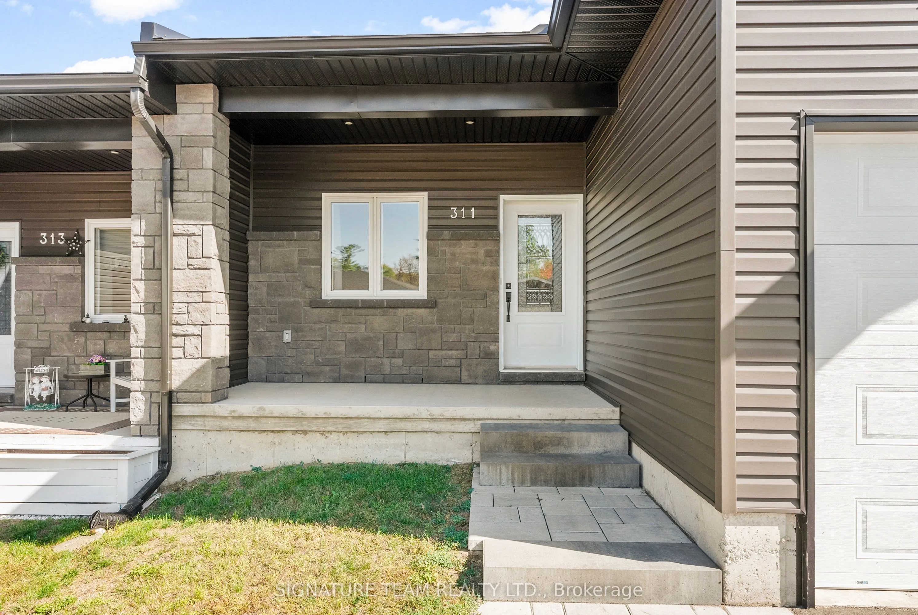 311 Forestview Crescent