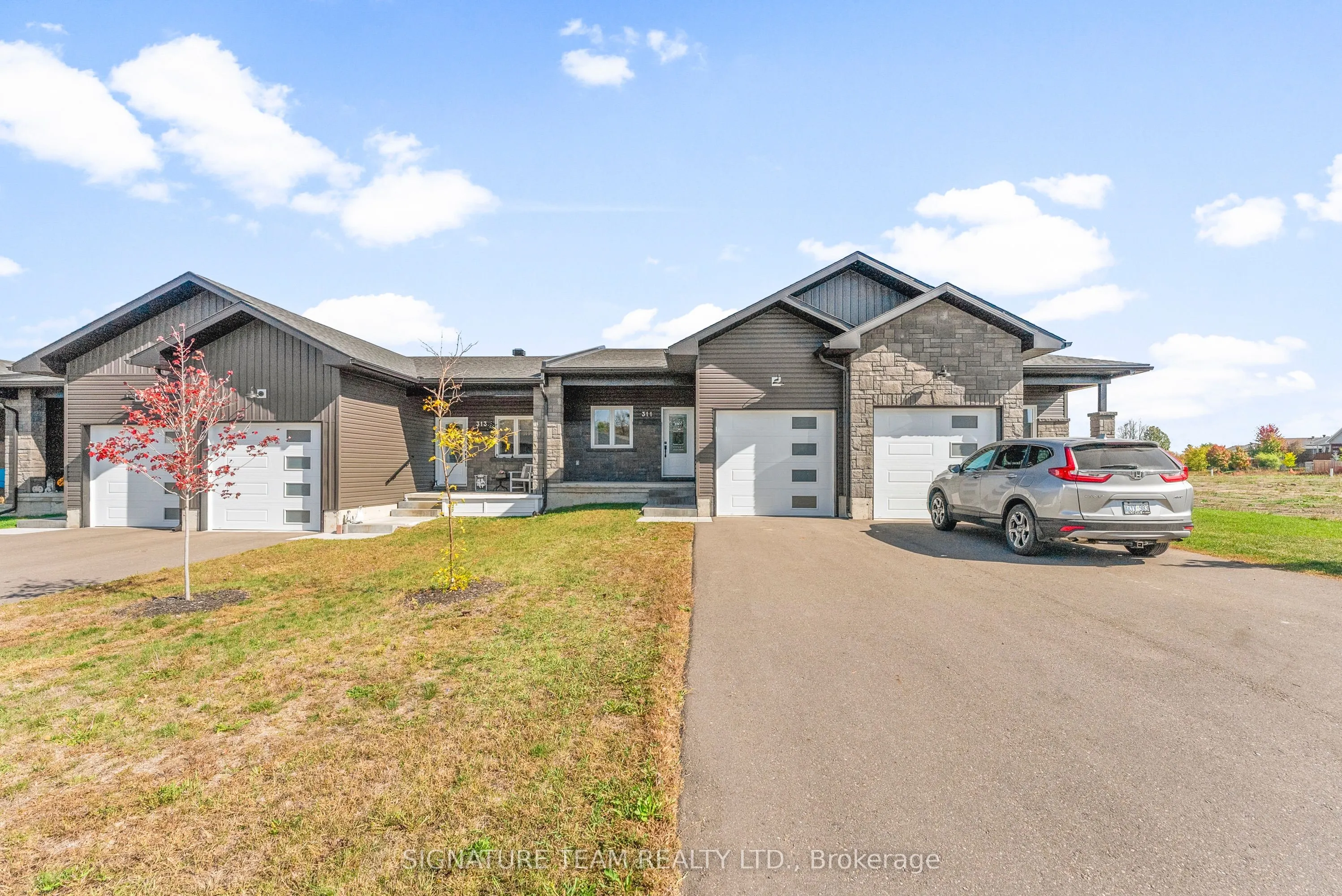 311 Forestview Crescent