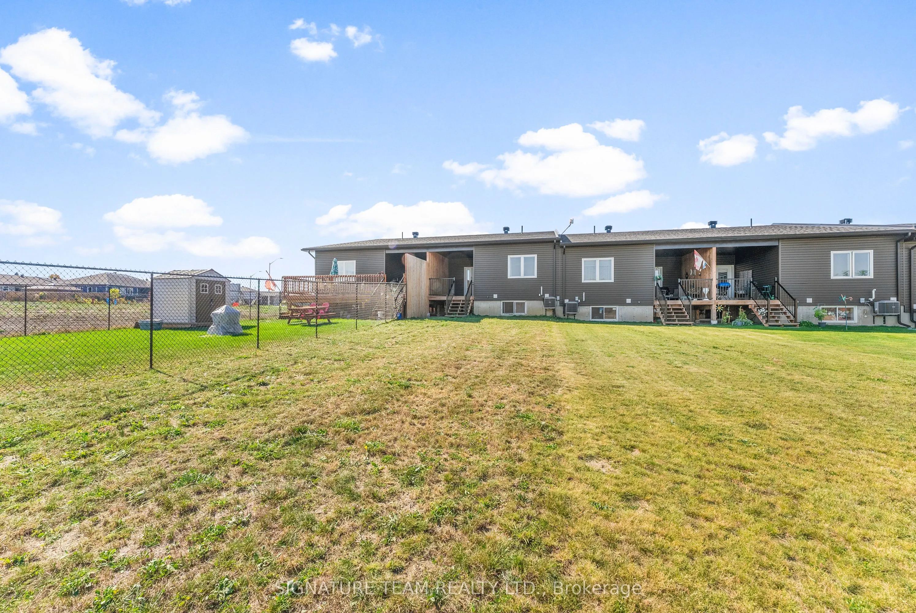 311 Forestview Crescent