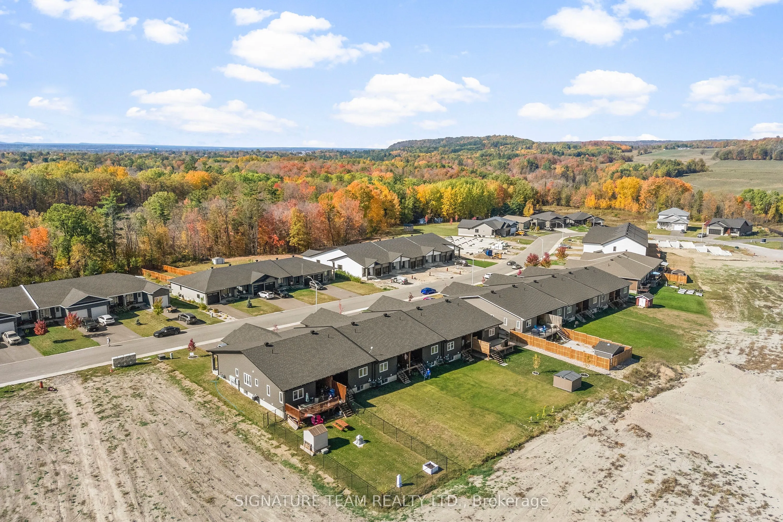 311 Forestview Crescent