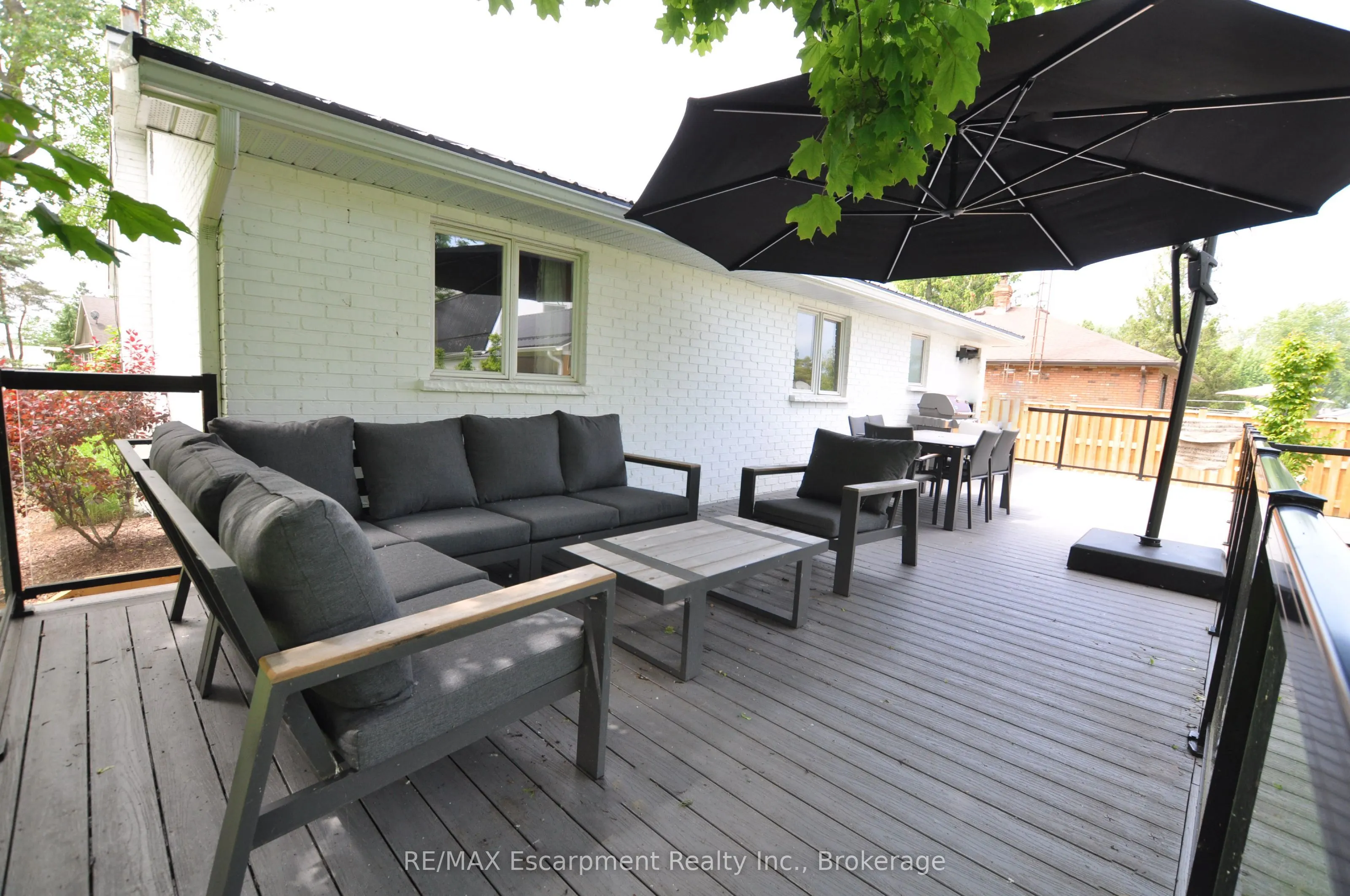 3 Howey Avenue