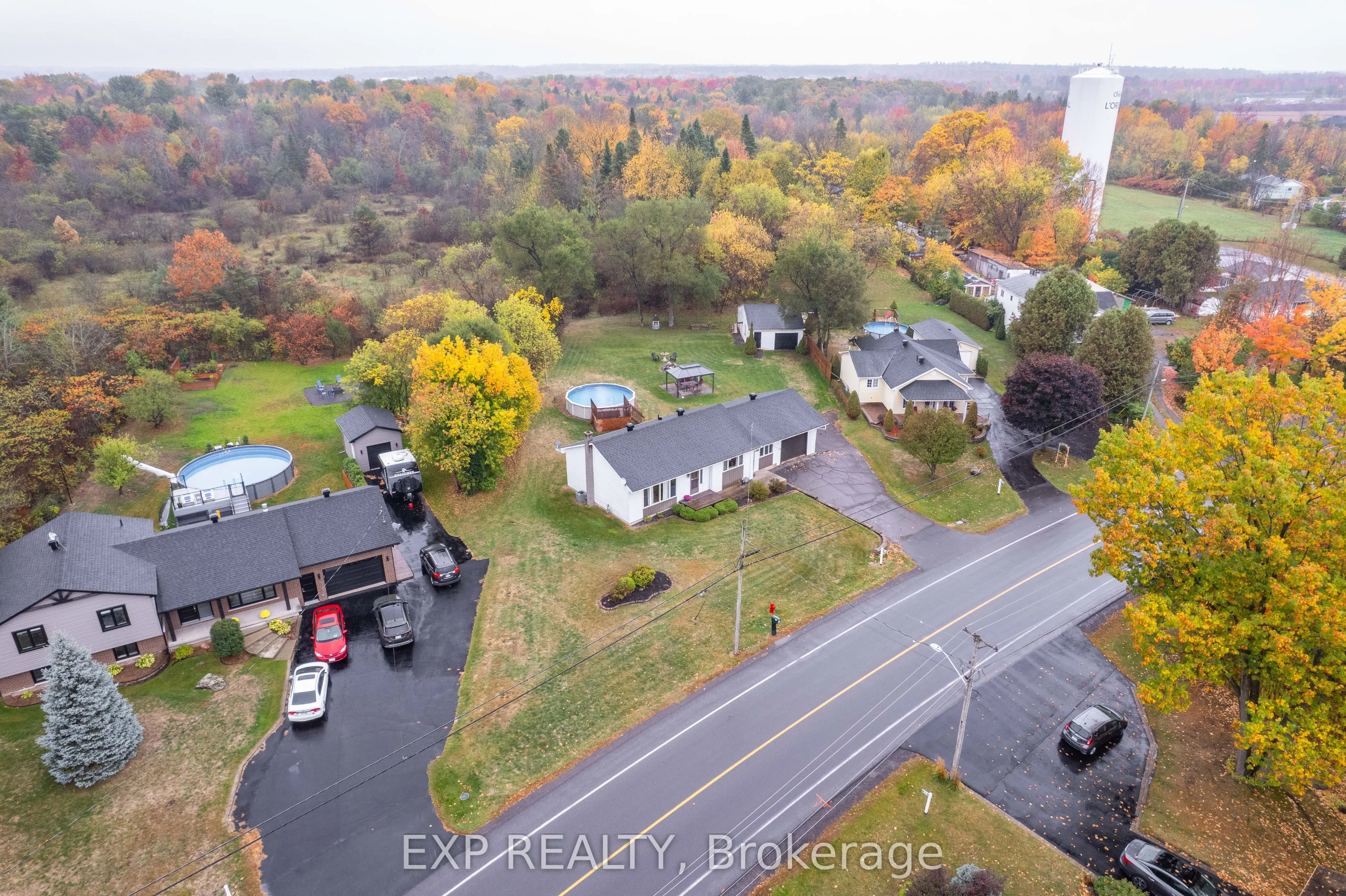 635 FRONT Road W