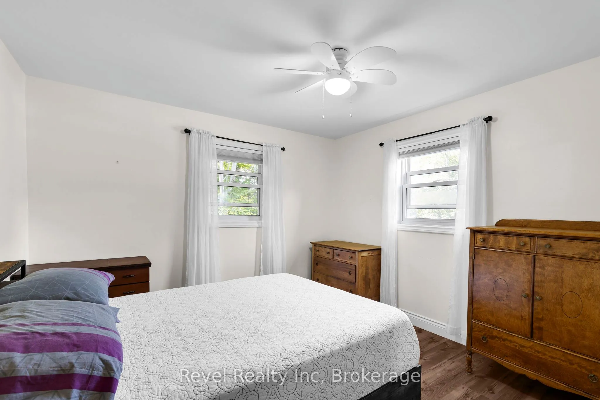 19 Sandy Plains Road