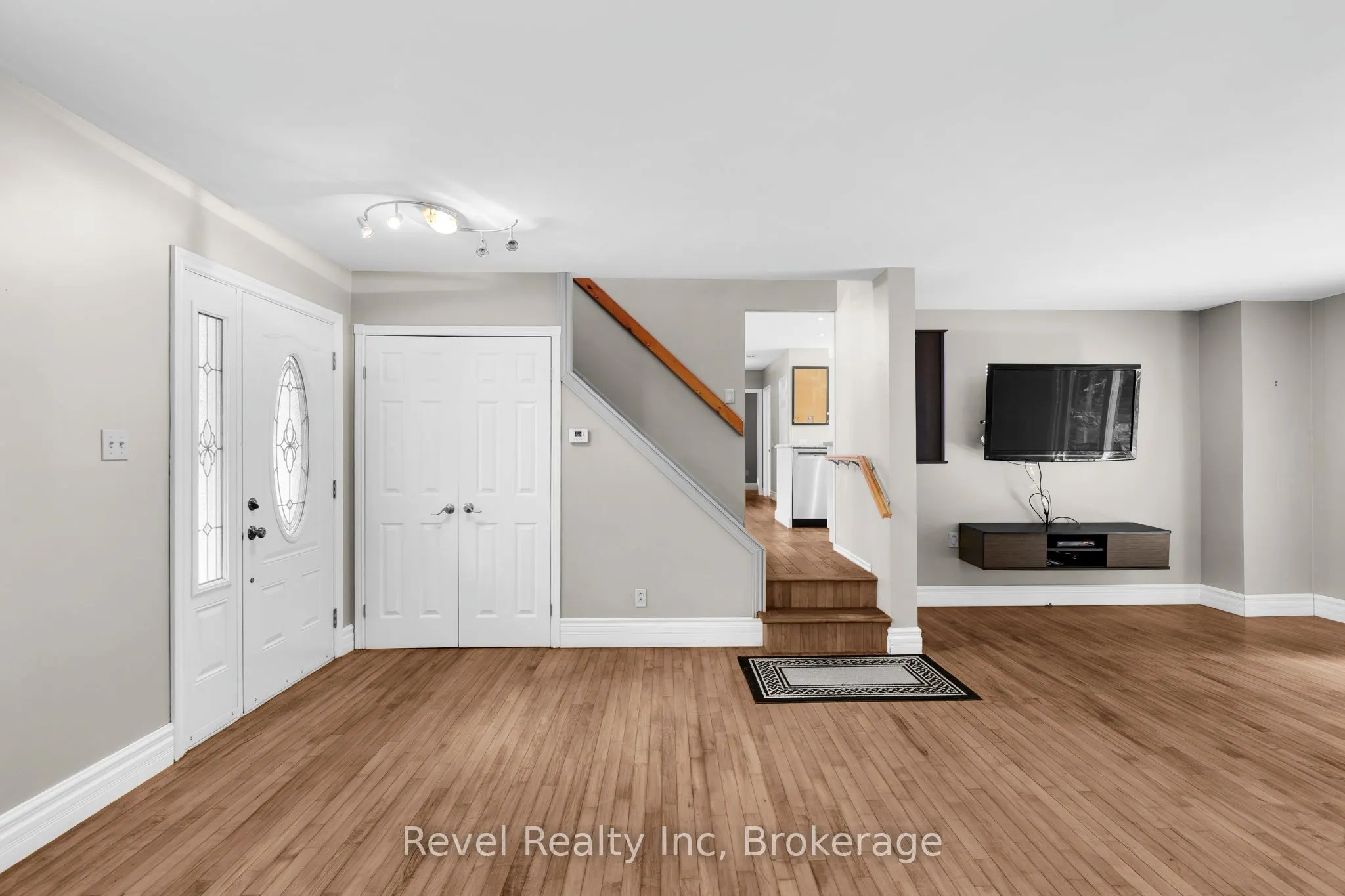 19 Sandy Plains Road