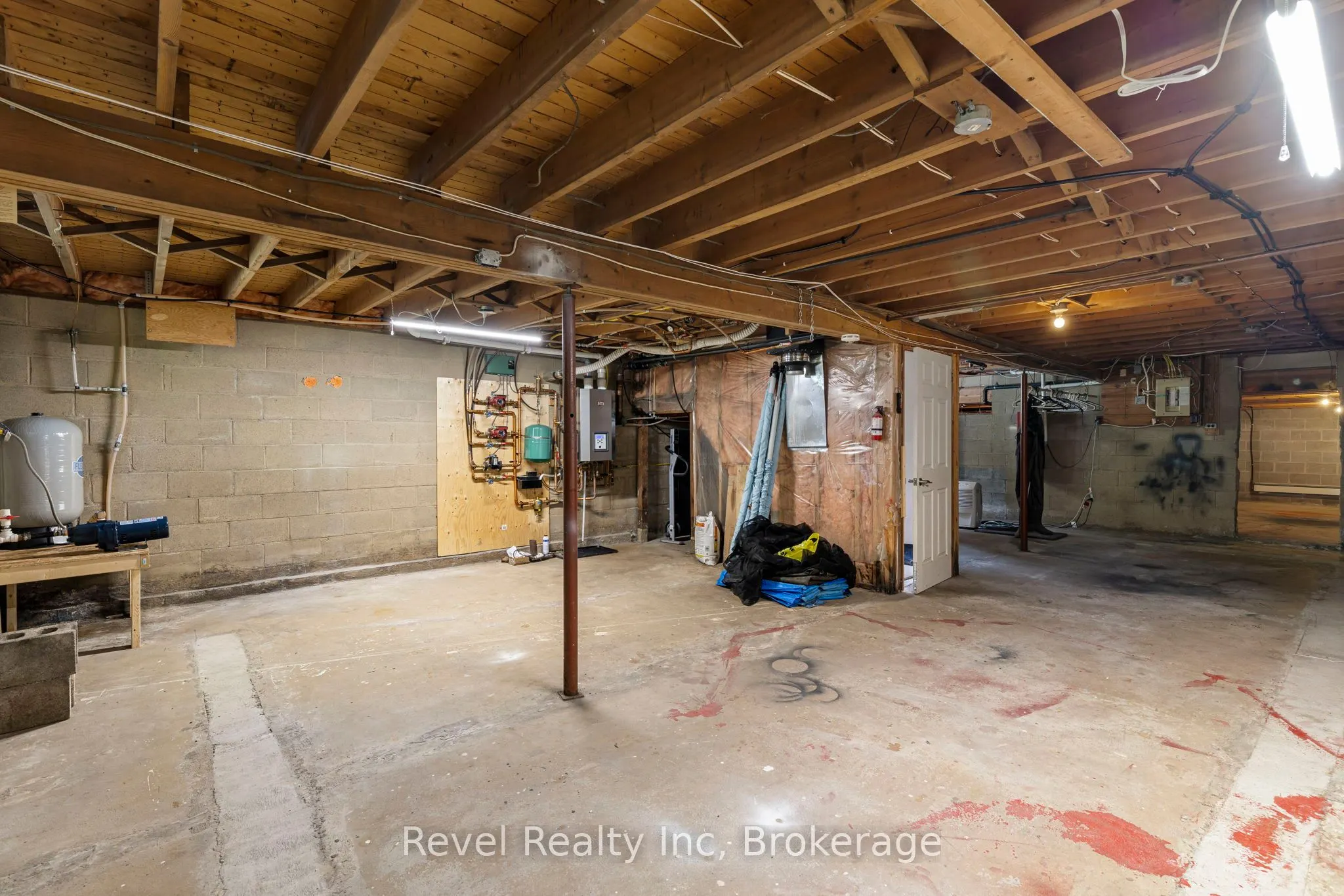 19 Sandy Plains Road