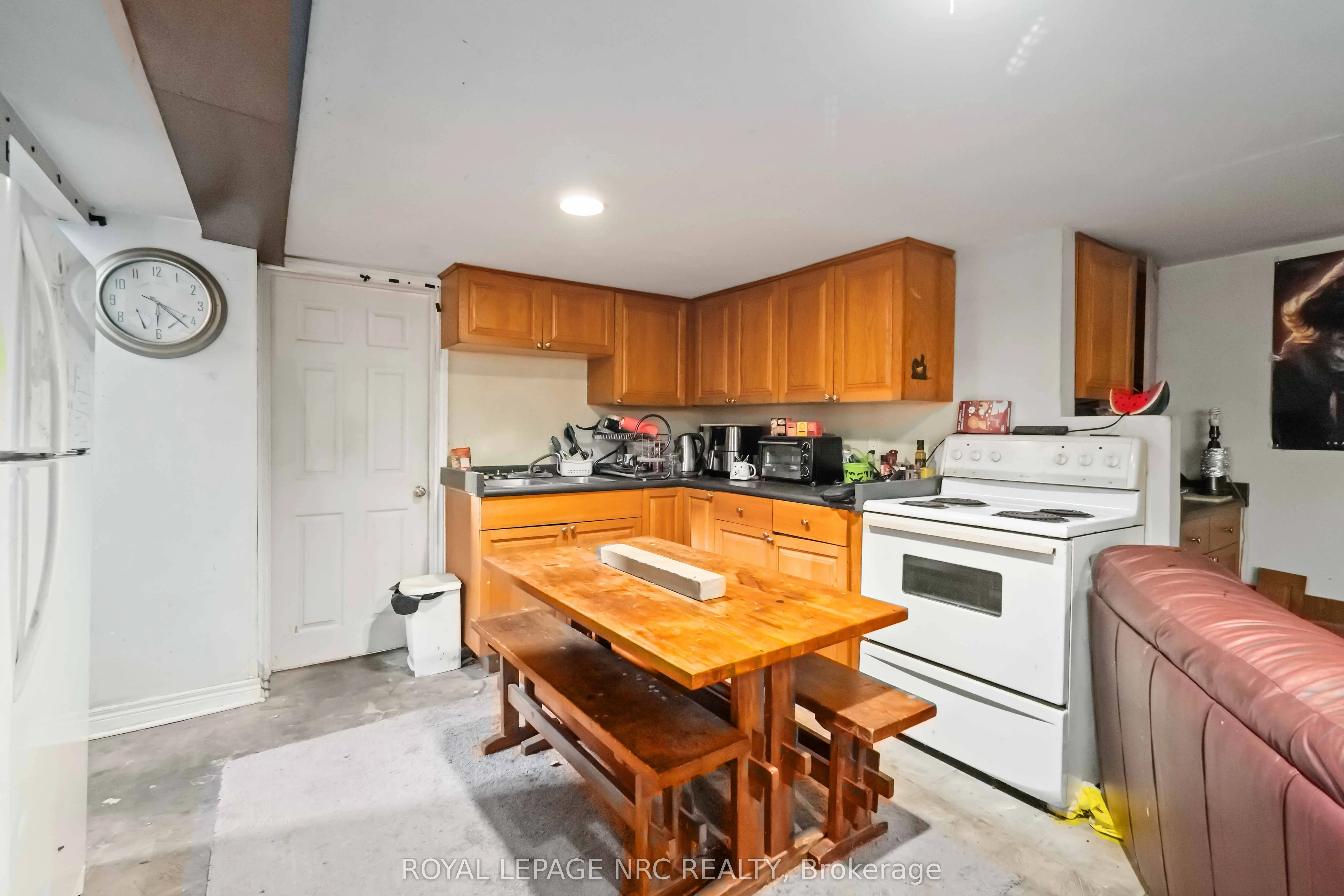 4793 Lyons Parkway