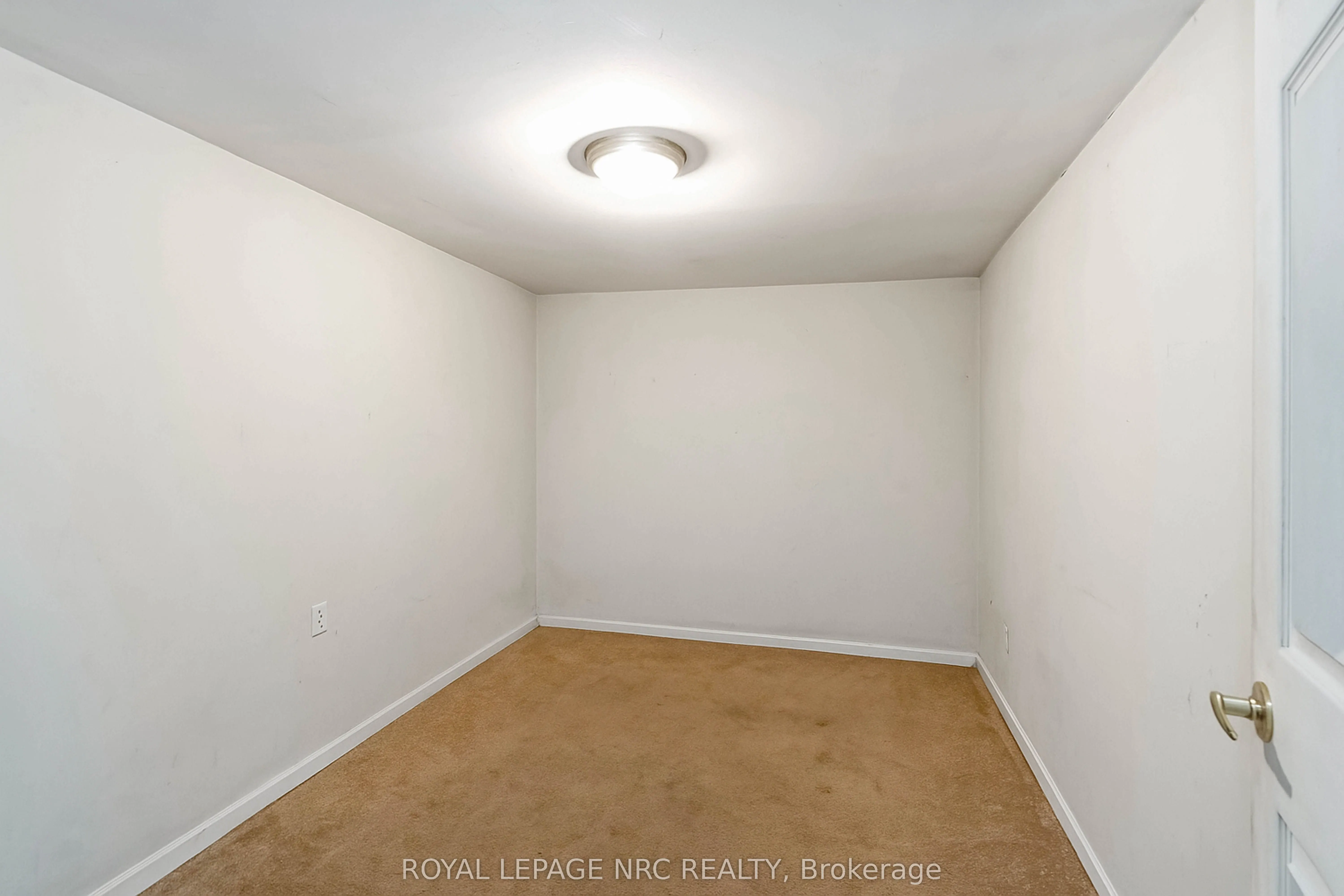 4793 Lyons Parkway