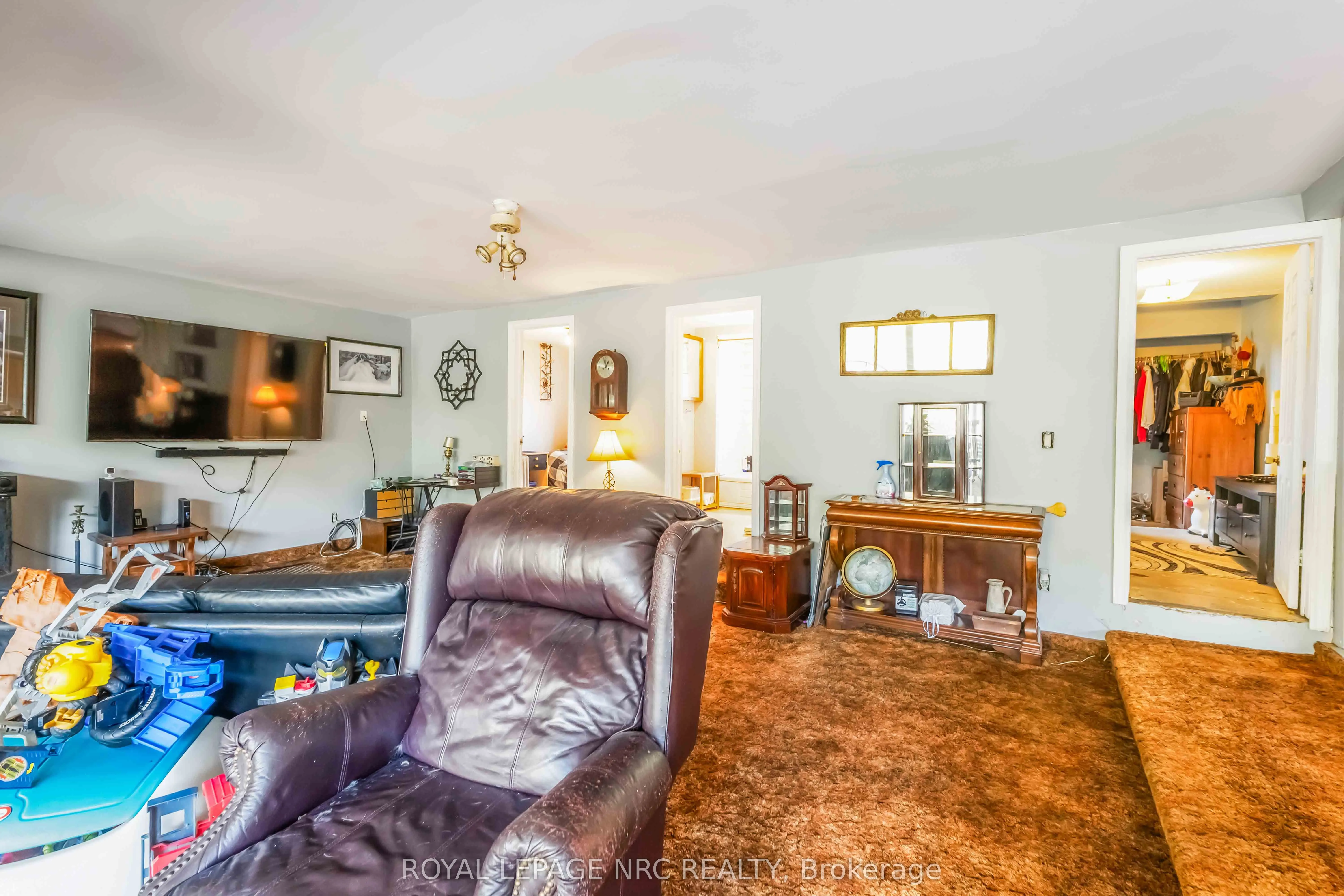 4793 Lyons Parkway