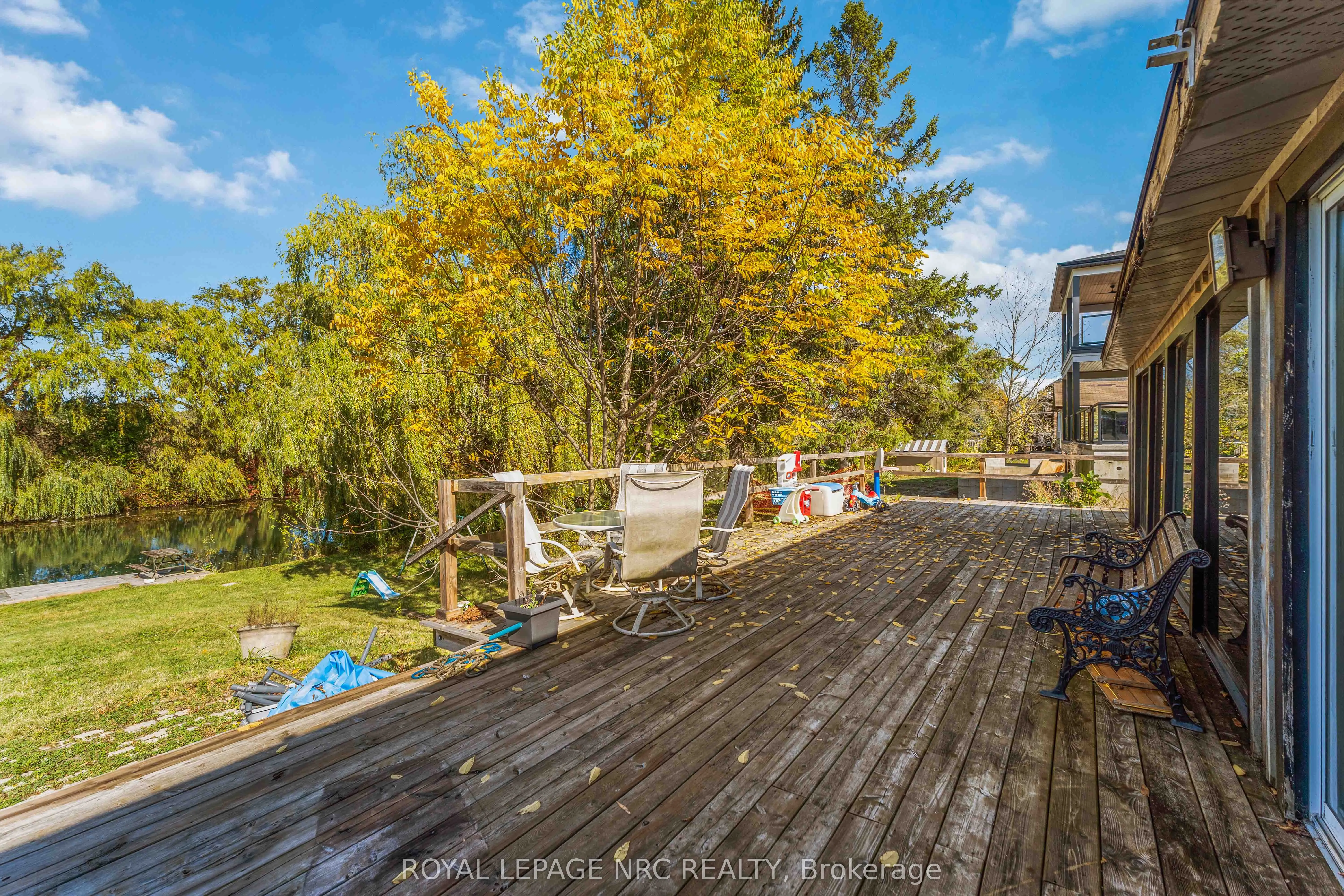 4793 Lyons Parkway