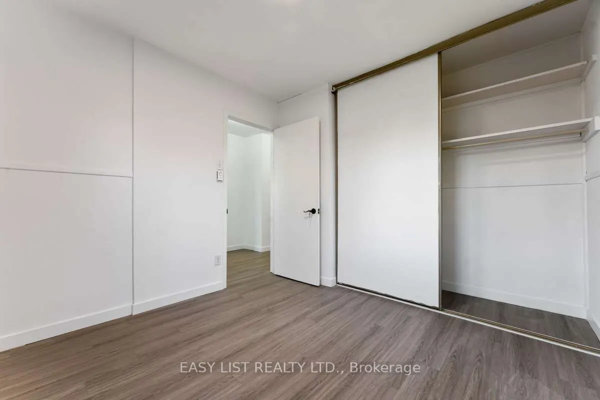 1290 St. Jean Street