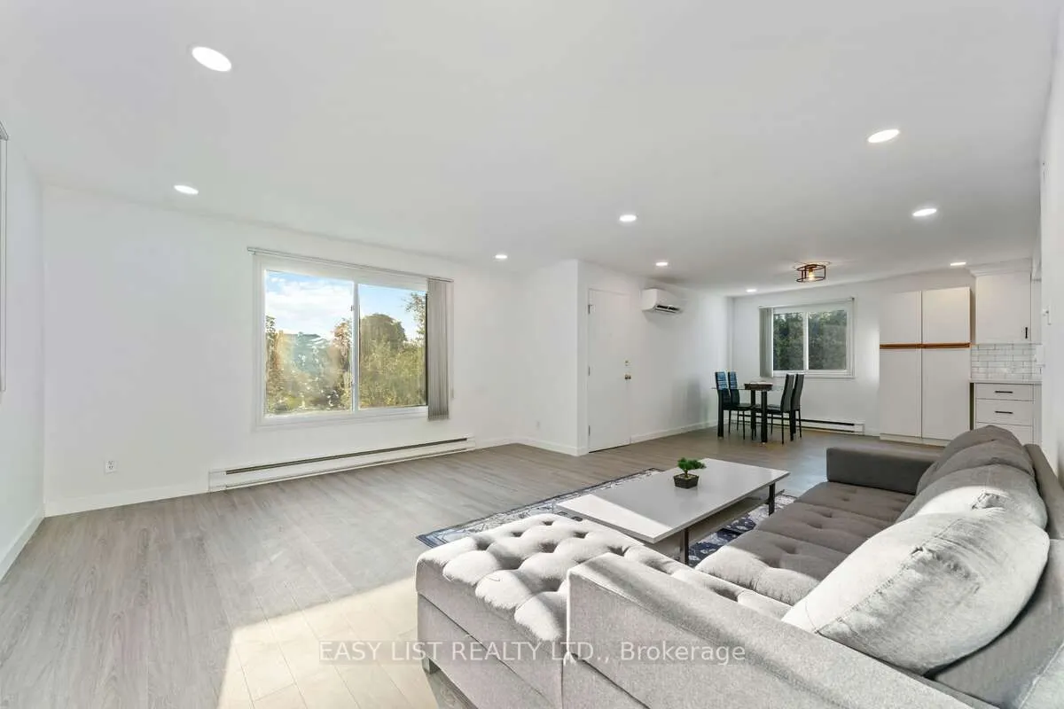 1290 St. Jean Street