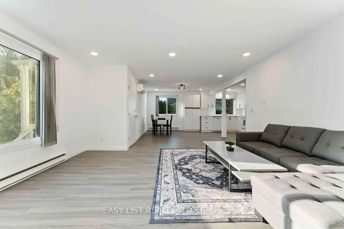 1290 St. Jean Street