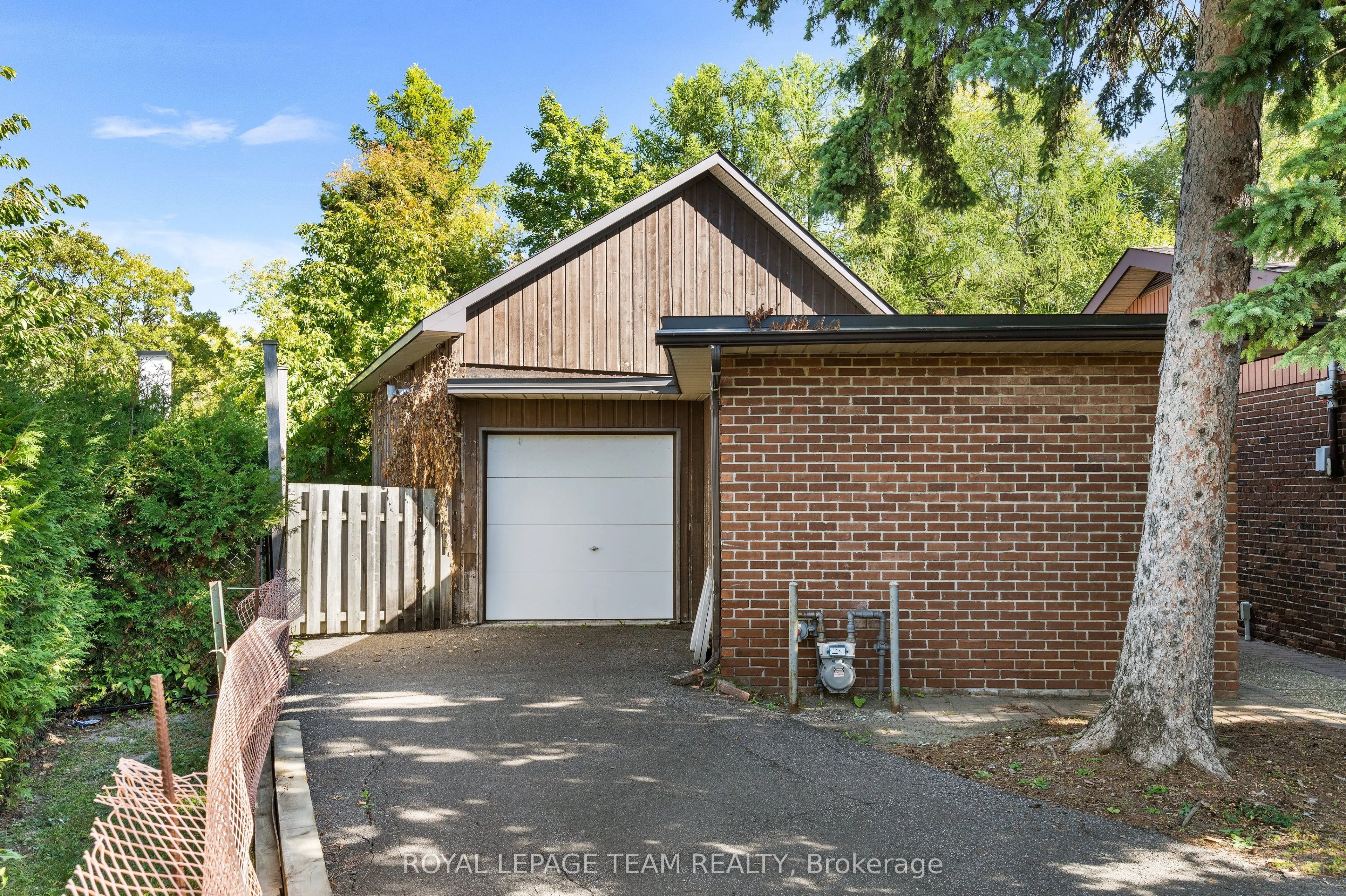 1495 Prince Of Wales Drive