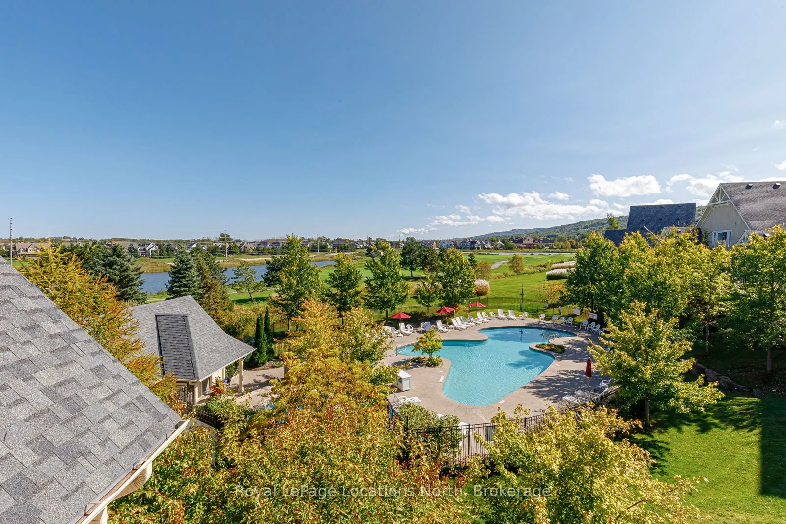 125 FAIRWAY Court, #221