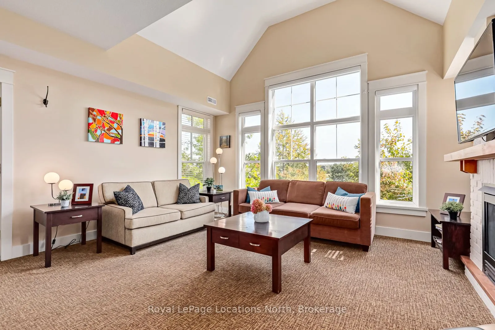 125 FAIRWAY Court, #221