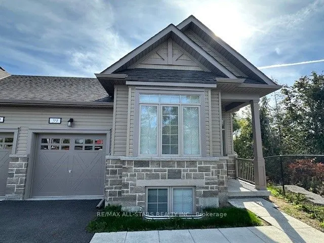 17 Lakewood Crescent, #39