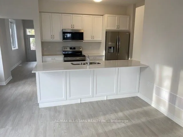 17 Lakewood Crescent, #39