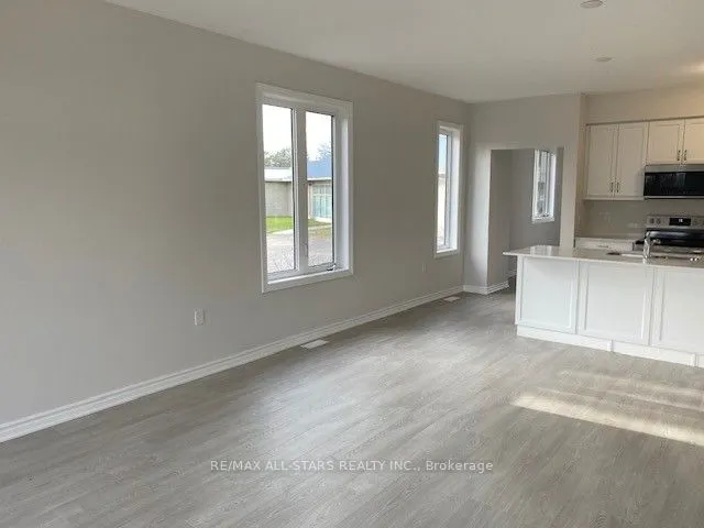 17 Lakewood Crescent, #39