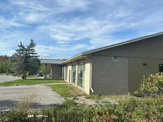 17 Lakewood Crescent, #39