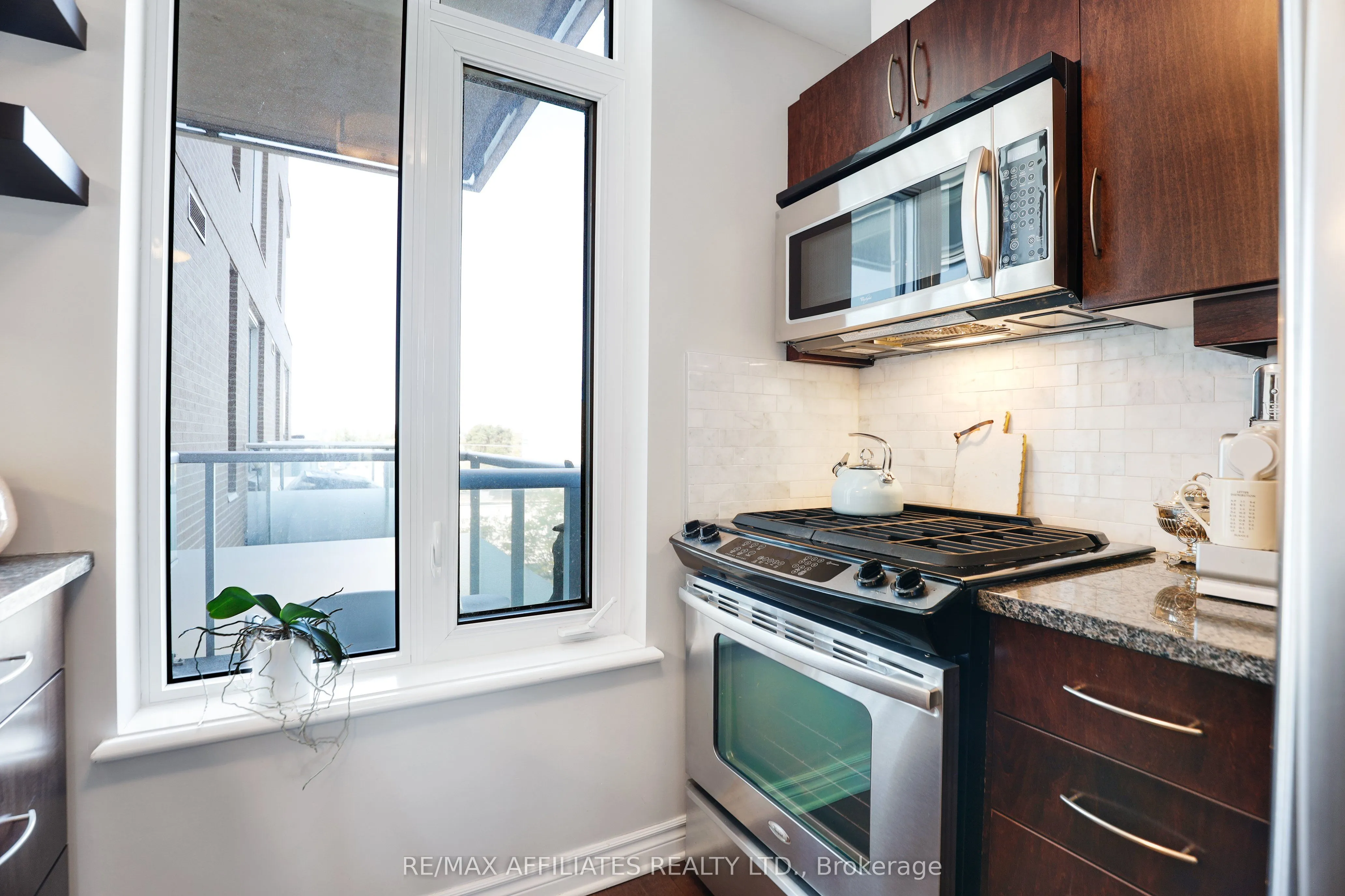 575 Byron Avenue, #407