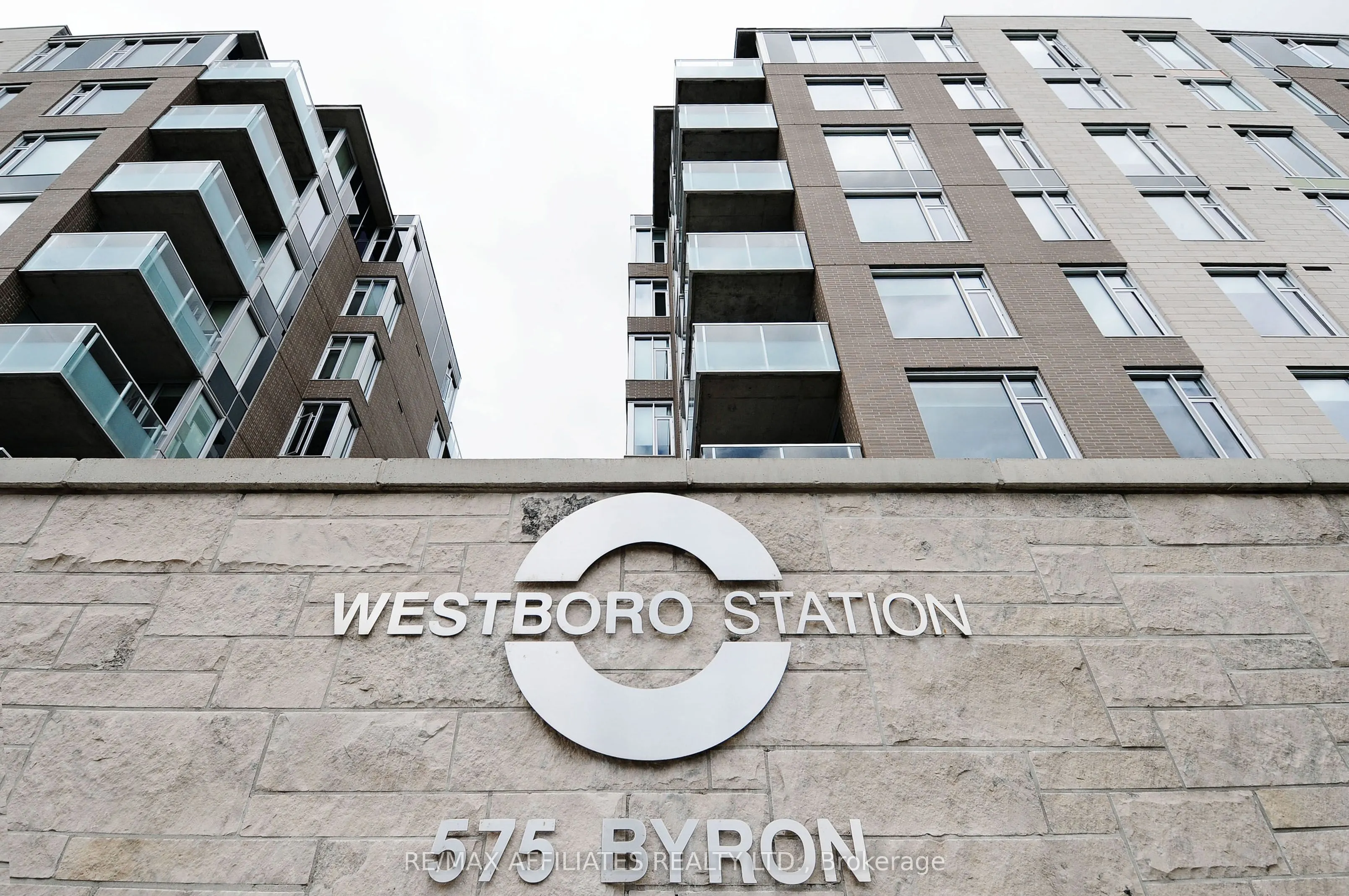 575 Byron Avenue, #407