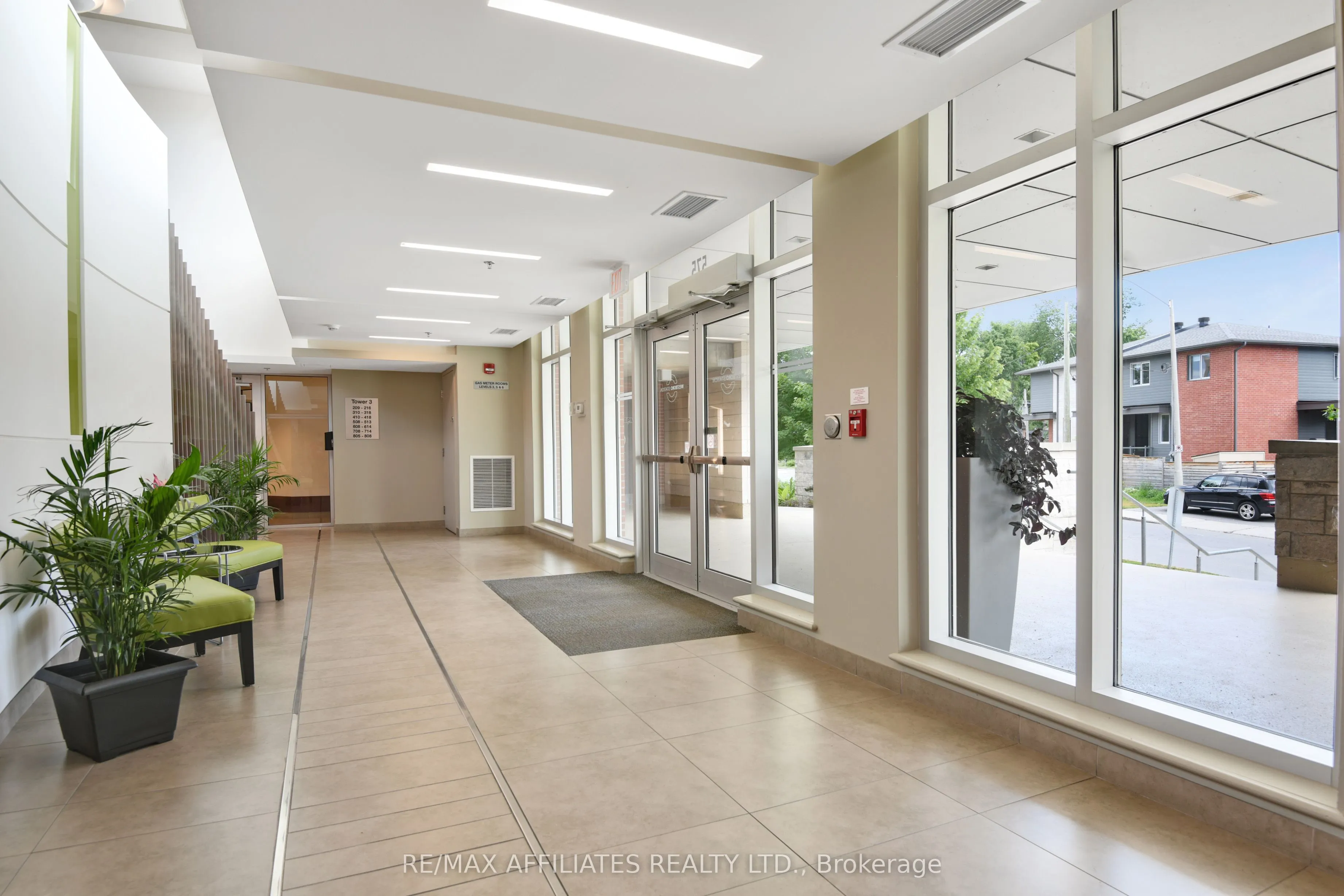 575 Byron Avenue, #407
