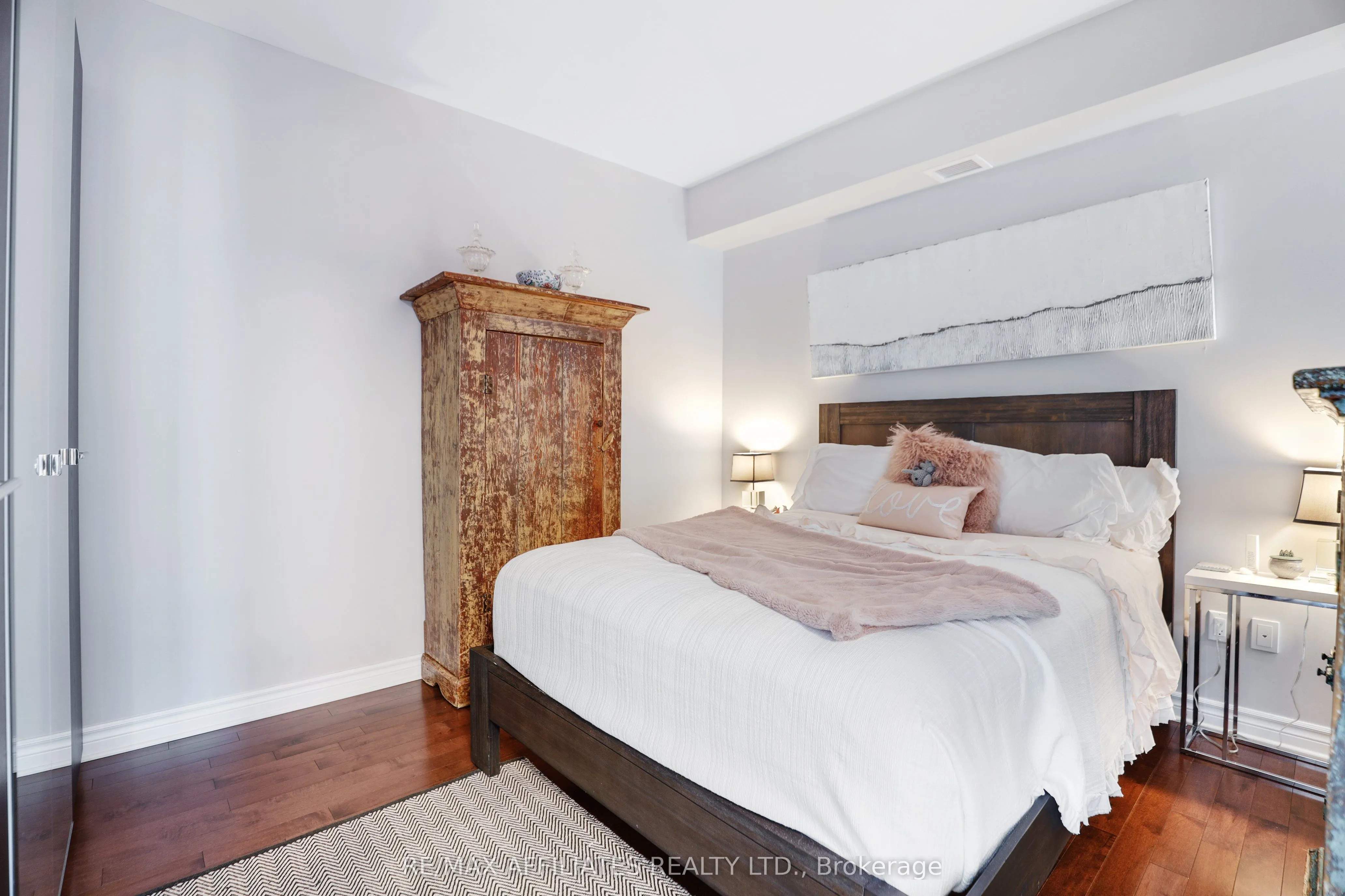 575 Byron Avenue, #407