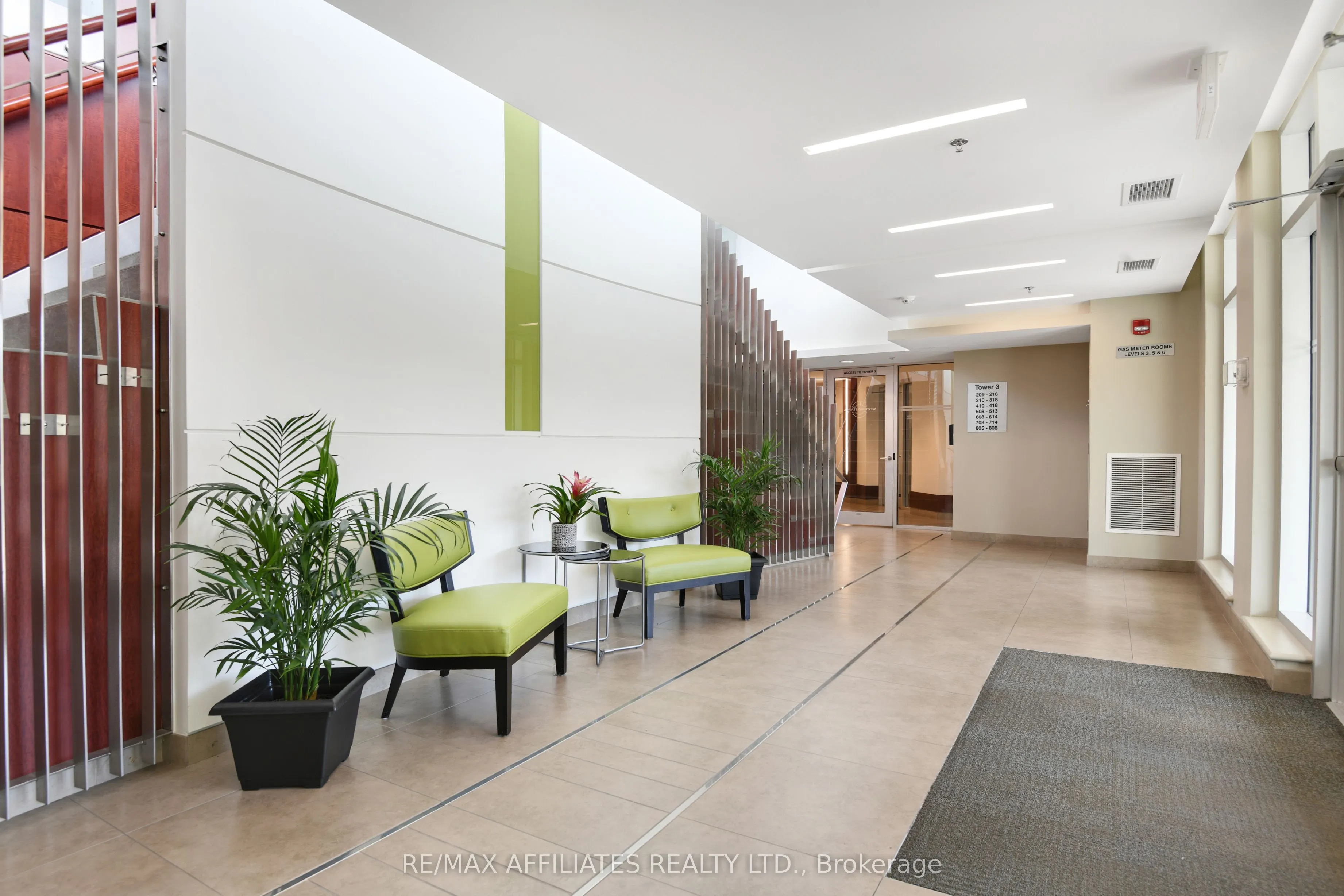 575 Byron Avenue, #407