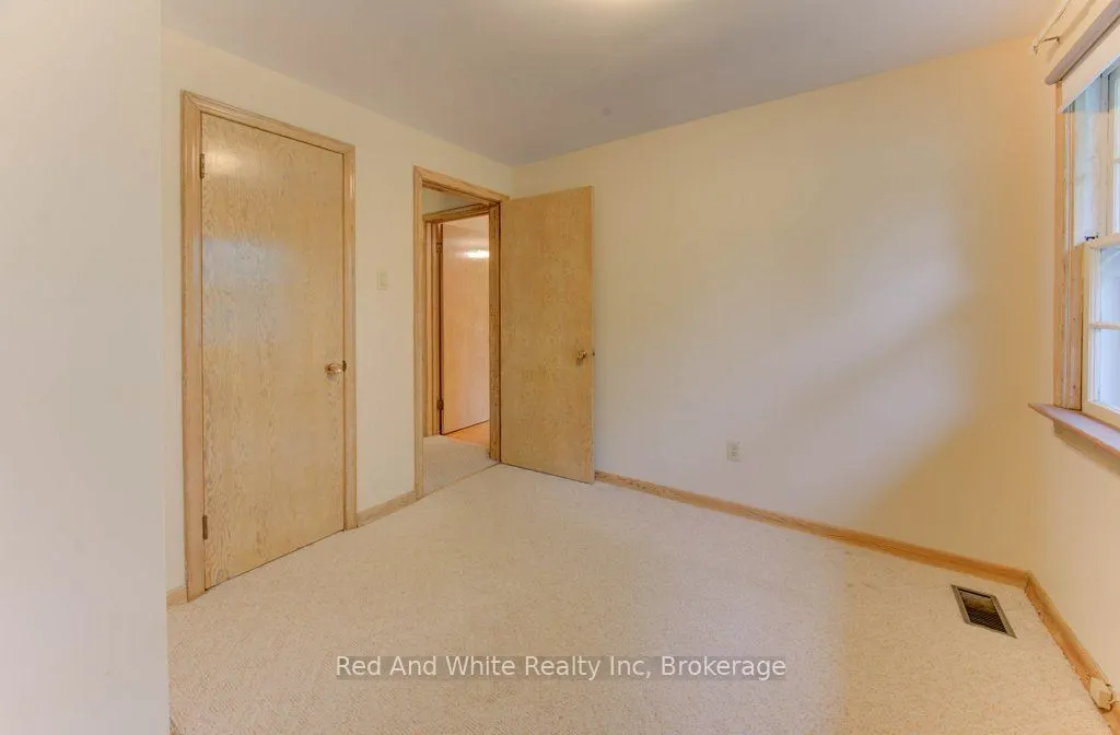155 Elgin Crescent