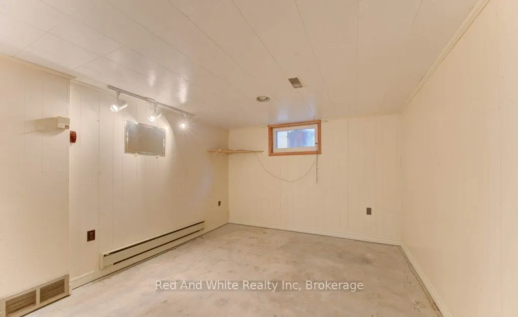 155 Elgin Crescent