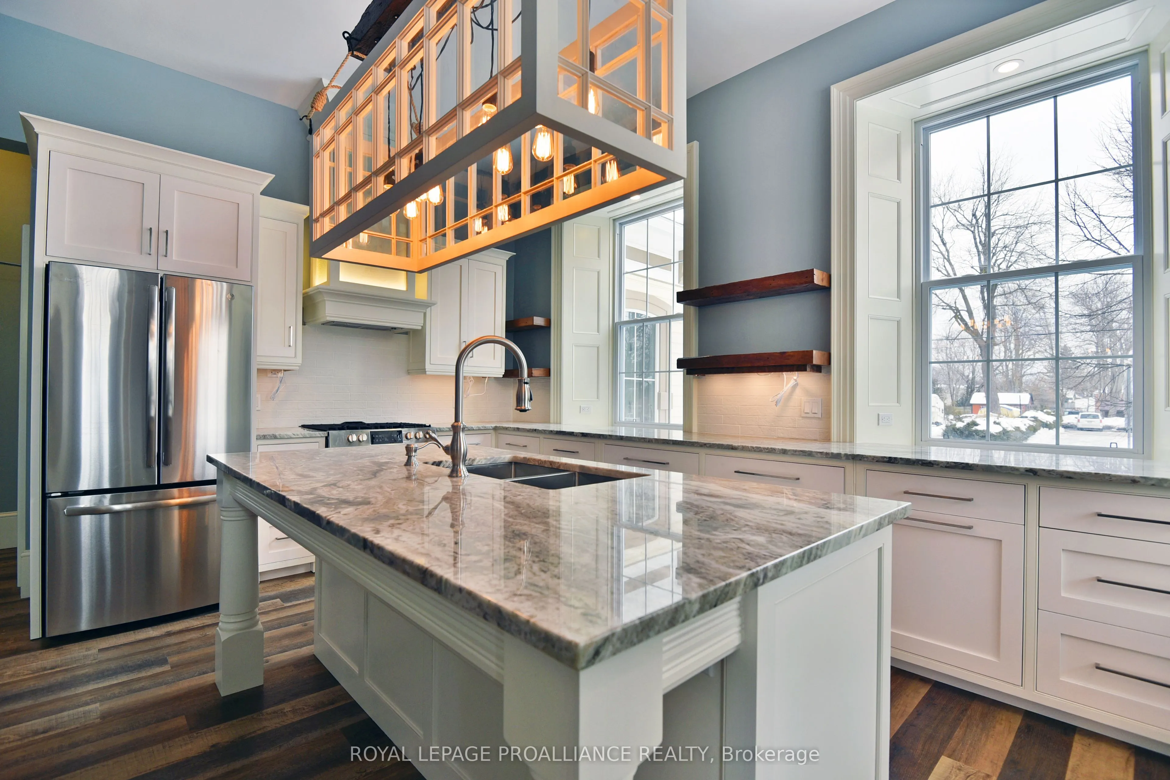 439 Edward Street, #1