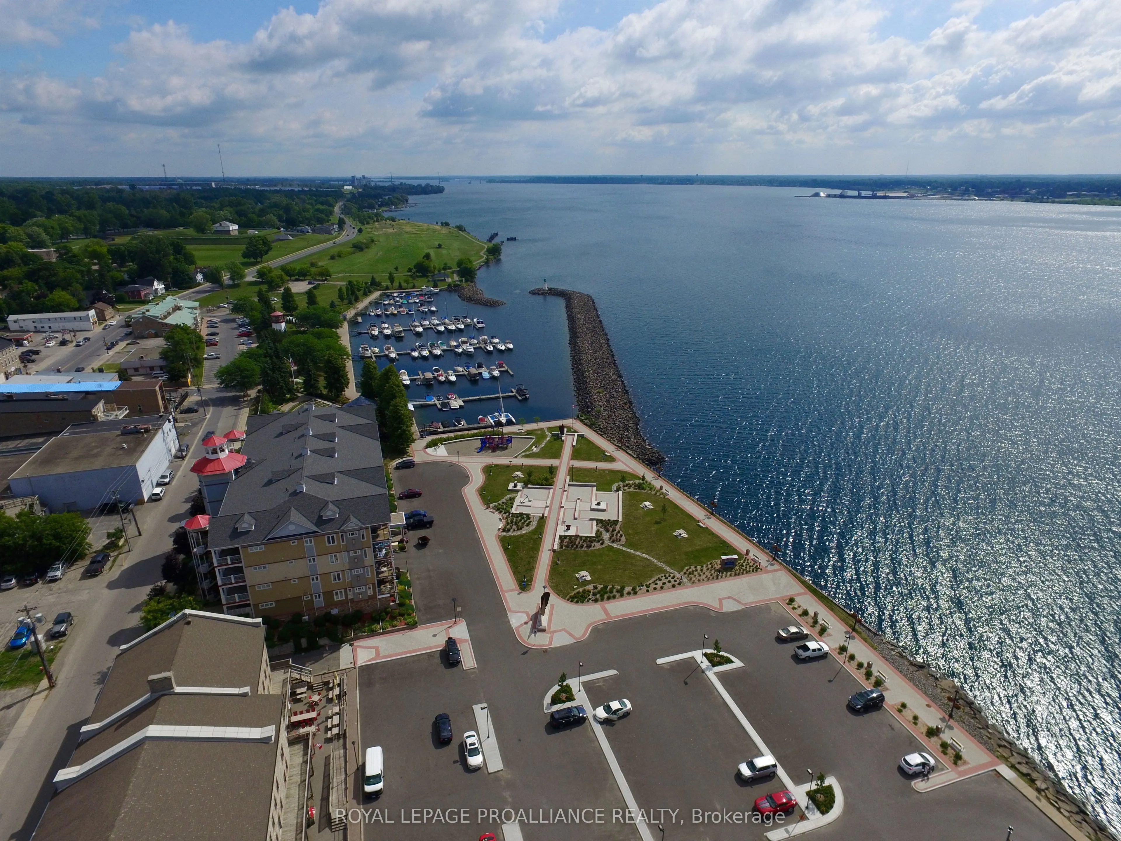 439 Edward Street, #1